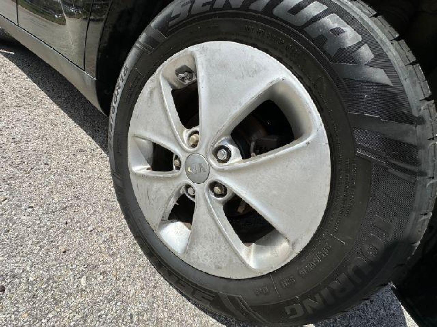 2020 BLACK KIA SOUL LX (KNDJ23AU0L7) , located at 2715 W Pioneer Pkwy, Arlington, TX, 76013, (817) 265-9009, 32.710262, -97.153236 - Photo#9