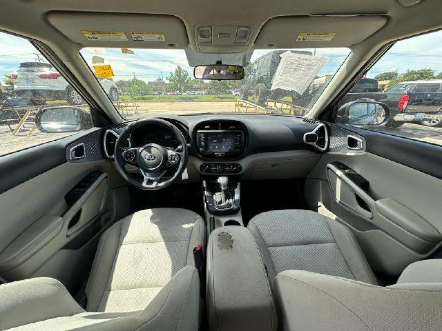 2020 BLACK KIA SOUL LX (KNDJ23AU0L7) , located at 2715 W Pioneer Pkwy, Arlington, TX, 76013, (817) 265-9009, 32.710262, -97.153236 - Photo#12