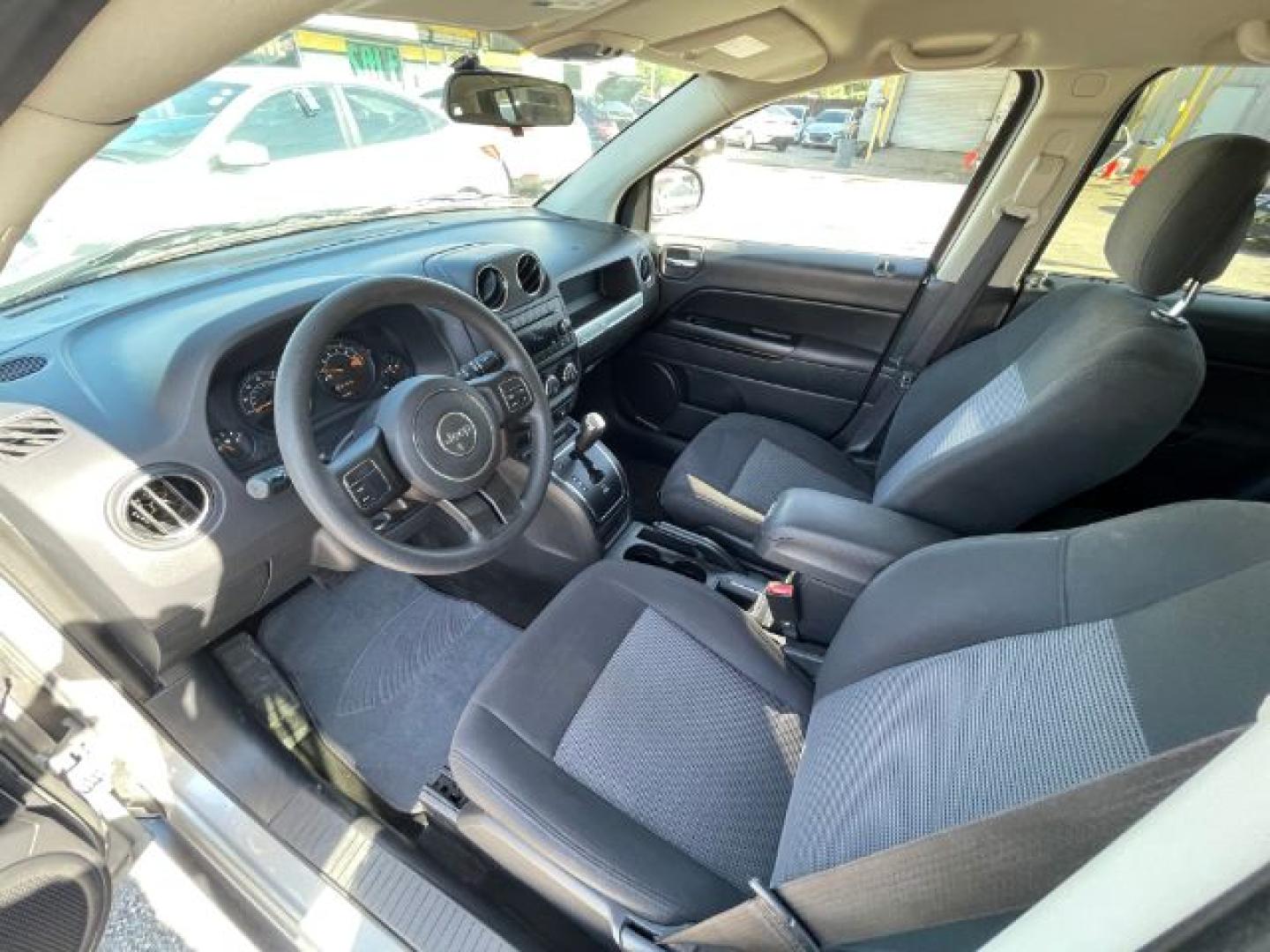 2015 SILVER Jeep Compass Sport FWD (1C4NJCBA2FD) with an 2.0L L4 DOHC 16V engine, located at 2715 W Pioneer Pkwy, Arlington, TX, 76013, (817) 265-9009, 32.710262, -97.153236- Photo#13