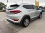 2017 SILVER Hyundai Tucson SE (KM8J33A48HU) with an 2.0L L4 DOHC 16V engine, 6-Speed Automatic transmission, located at 2715 W Pioneer Pkwy, Arlington, TX, 76013, (817) 265-9009, 32.710262, -97.153236 - Photo#7