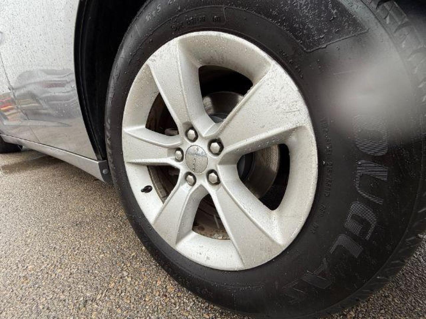 2014 SILVER Dodge Charger SE (2C3CDXBG5EH) with an 3.6L V6 DOHC 24V engine, 5-Speed Automatic transmission, located at 2715 W Pioneer Pkwy, Arlington, TX, 76013, (817) 265-9009, 32.710262, -97.153236 - Photo#10