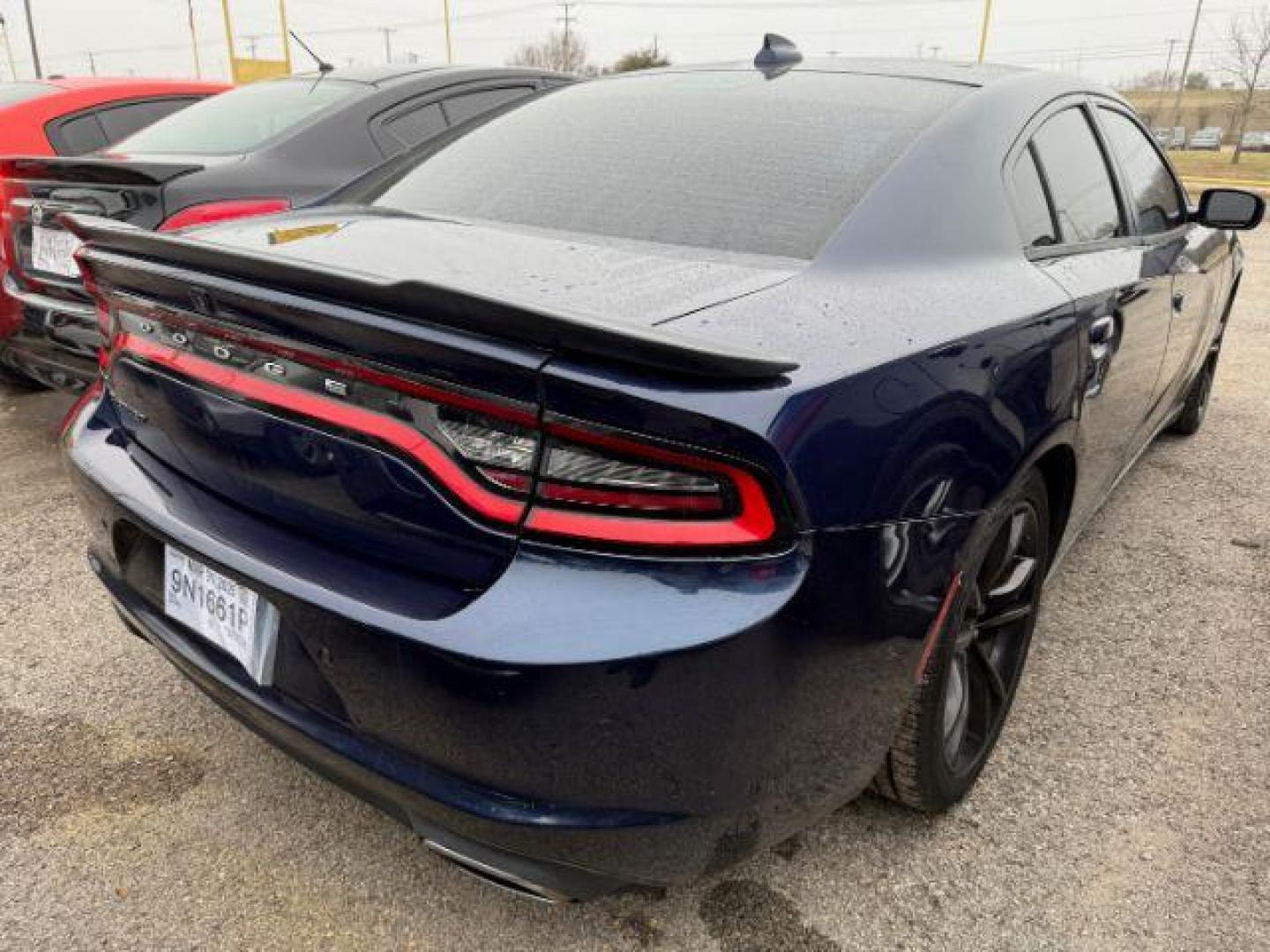 2016 BLUE DODGE CHARGER SXT (2C3CDXHG9GH) , located at 2715 W Pioneer Pkwy, Arlington, TX, 76013, (817) 265-9009, 32.710262, -97.153236 - Photo#4