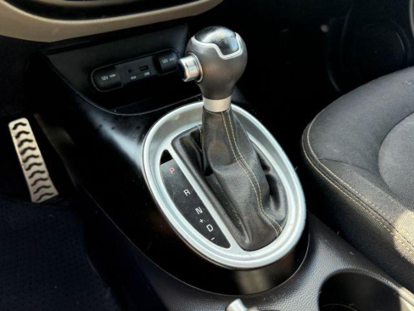 2015 SILVER Kia Soul + (KNDJP3A52F7) with an 2L I-4 gasoline direct injection engine, located at 2715 W Pioneer Pkwy, Arlington, TX, 76013, (817) 265-9009, 32.710262, -97.153236 - Photo#16