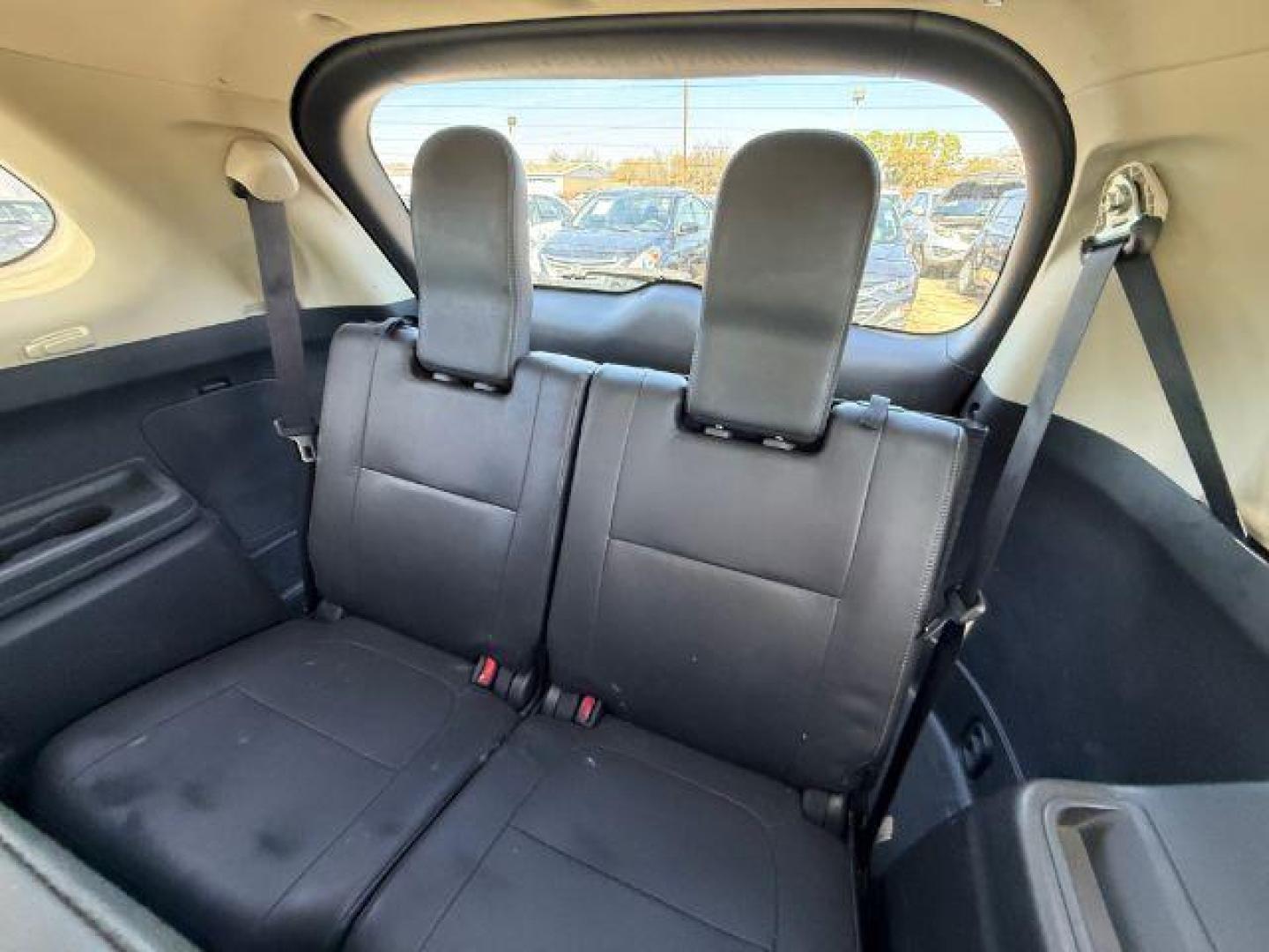 2019 Labrador Black Metal Mitsubishi Outlander SEL 2WD (JA4AD3A32KZ) with an 2.4L L4 DOHC 16V engine, Continuously Variabl transmission, located at 2715 W Pioneer Pkwy, Arlington, TX, 76013, (817) 265-9009, 32.710262, -97.153236 - Photo#11