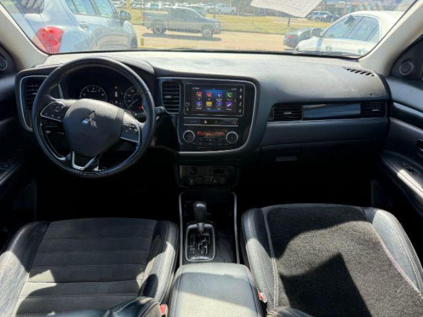 2019 Labrador Black Metal Mitsubishi Outlander SEL 2WD (JA4AD3A32KZ) with an 2.4L L4 DOHC 16V engine, Continuously Variabl transmission, located at 2715 W Pioneer Pkwy, Arlington, TX, 76013, (817) 265-9009, 32.710262, -97.153236 - Photo#13