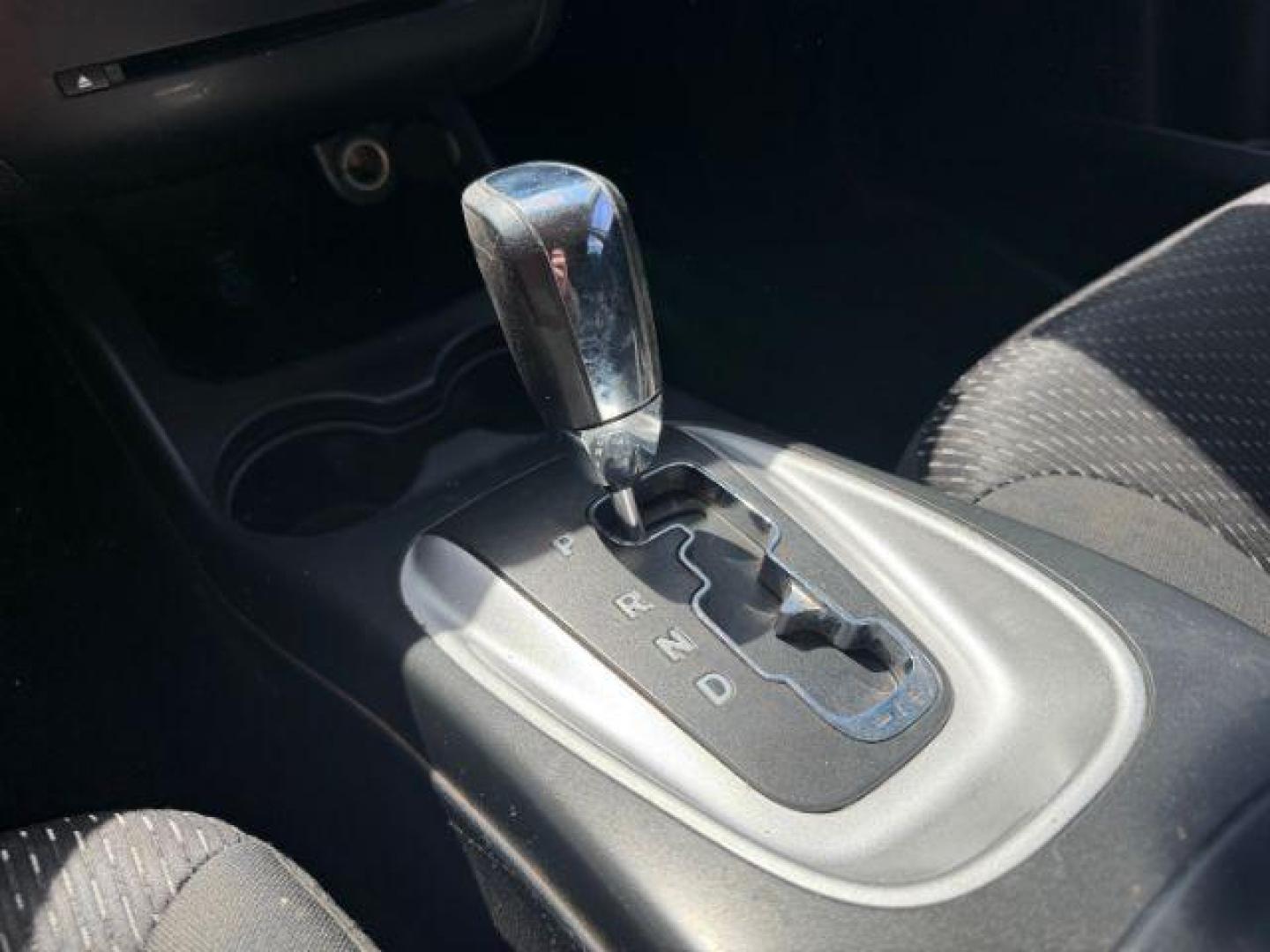 2018 WHITE Dodge Journey SE (3C4PDCAB2JT) with an 2.4L L4 DOHC 16V engine, 4-Speed Automatic transmission, located at 2715 W Pioneer Pkwy, Arlington, TX, 76013, (817) 265-9009, 32.710262, -97.153236 - Photo#17
