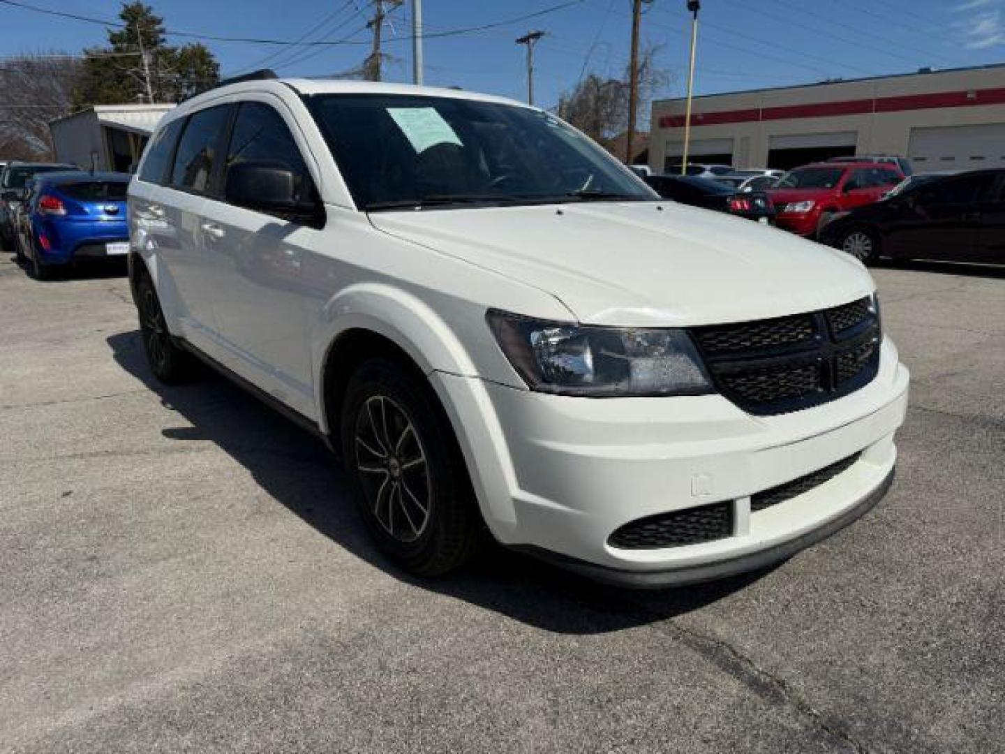 2018 WHITE Dodge Journey SE (3C4PDCAB2JT) with an 2.4L L4 DOHC 16V engine, 4-Speed Automatic transmission, located at 2715 W Pioneer Pkwy, Arlington, TX, 76013, (817) 265-9009, 32.710262, -97.153236 - Photo#5