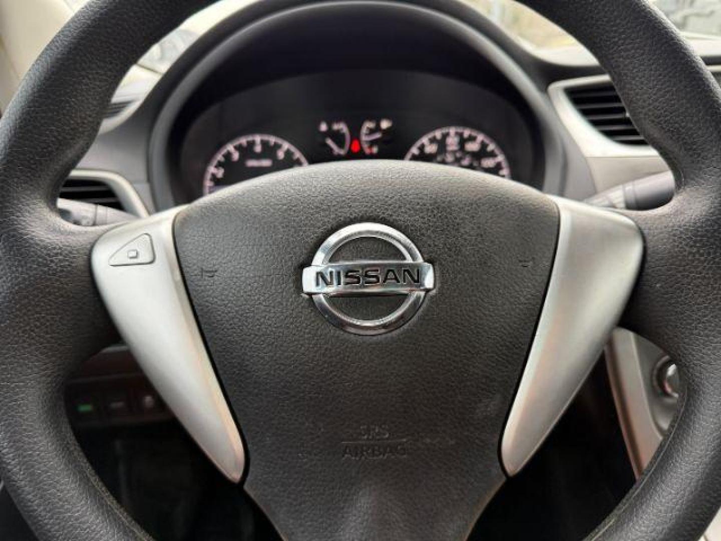 2014 SILVER Nissan Sentra S CVT (3N1AB7AP3EY) with an 1.8L L4 SFI DOHC 16 engine, Continuously Variabl transmission, located at 2715 W Pioneer Pkwy, Arlington, TX, 76013, (817) 265-9009, 32.710262, -97.153236 - Photo#18