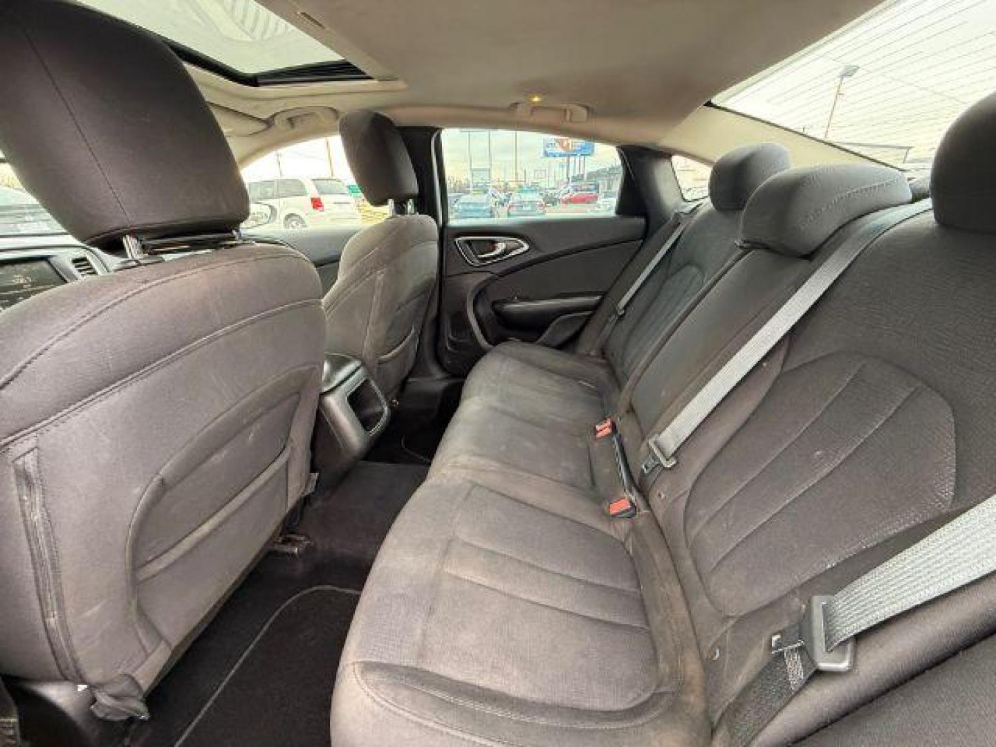 2016 BLUE Chrysler 200 Limited (1C3CCCAB8GN) with an Pentastar 3.6L V-6 DOHC engine, located at 2715 W Pioneer Pkwy, Arlington, TX, 76013, (817) 265-9009, 32.710262, -97.153236 - Photo#12