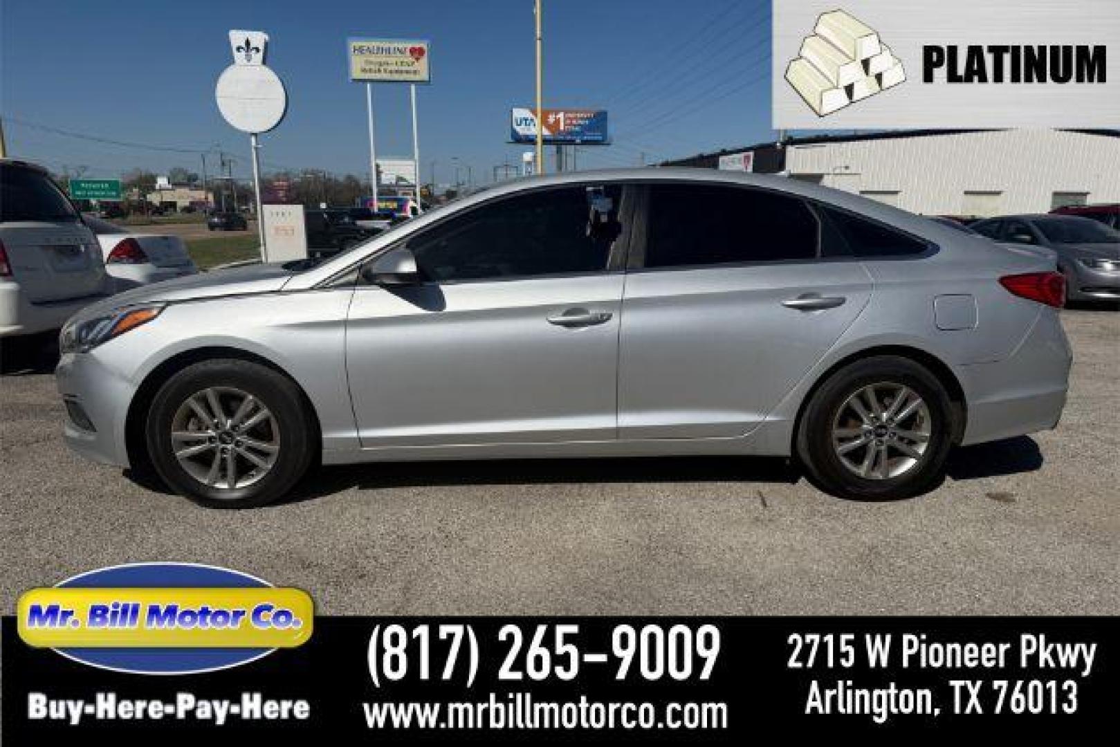 2017 SILVER Hyundai Sonata SE (5NPE24AF5HH) with an 2.4L L4 DOHC 16V engine, 7-Speed Automatic transmission, located at 2715 W Pioneer Pkwy, Arlington, TX, 76013, (817) 265-9009, 32.710262, -97.153236 - Photo#0