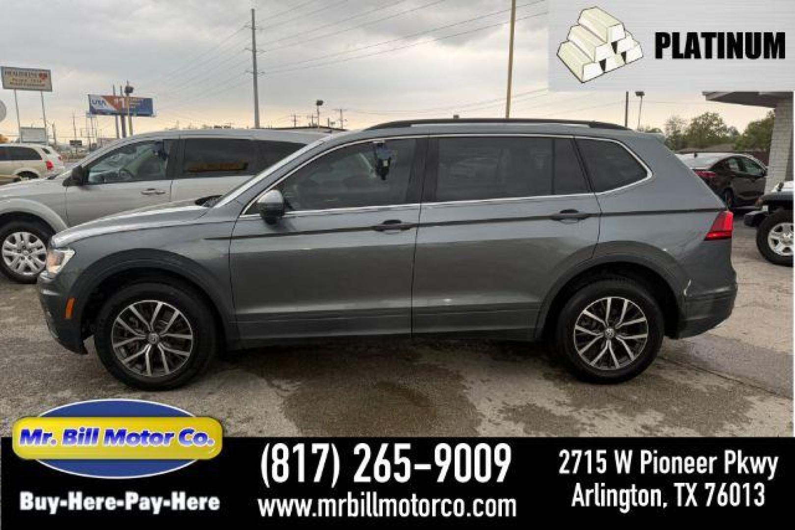 2019 GRAY Volkswagen Tiguan SE (3VV3B7AX9KM) with an 2.0L L4 DOHC 16V TUR engine, 8-Speed Automatic transmission, located at 2715 W Pioneer Pkwy, Arlington, TX, 76013, (817) 265-9009, 32.710262, -97.153236 - Photo#0