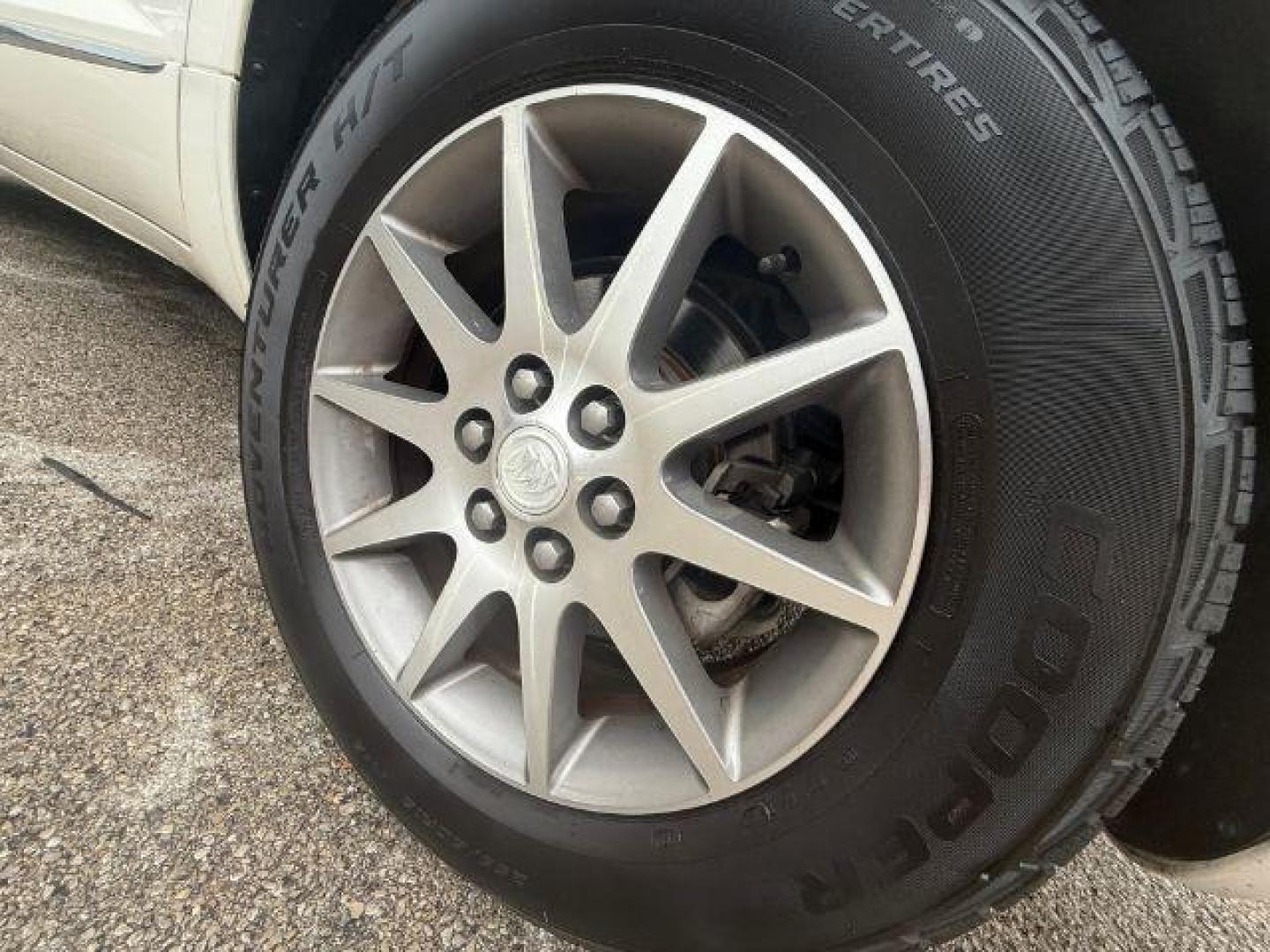 2014 WHITE Buick Enclave Leather (5GAKRBKDXEJ) with an 3.6L V-6 gasoline direct injection engine, located at 2715 W Pioneer Pkwy, Arlington, TX, 76013, (817) 265-9009, 32.710262, -97.153236 - Photo#10