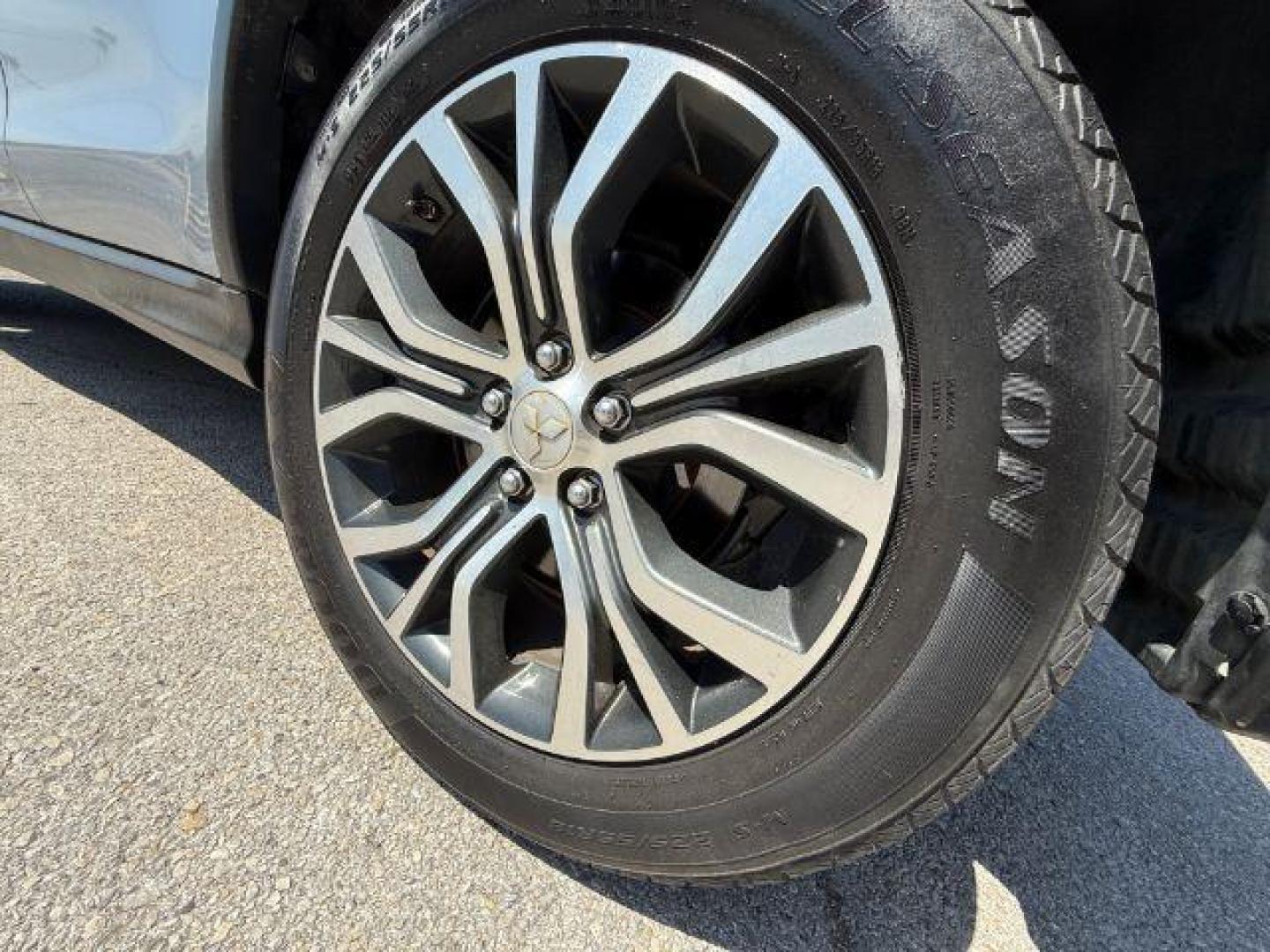 2017 SILVER Mitsubishi Outlander Sport 2.0 ES (JA4AP3AU1HZ) with an 2L I-4 DOHC engine, located at 2715 W Pioneer Pkwy, Arlington, TX, 76013, (817) 265-9009, 32.710262, -97.153236 - Photo#10