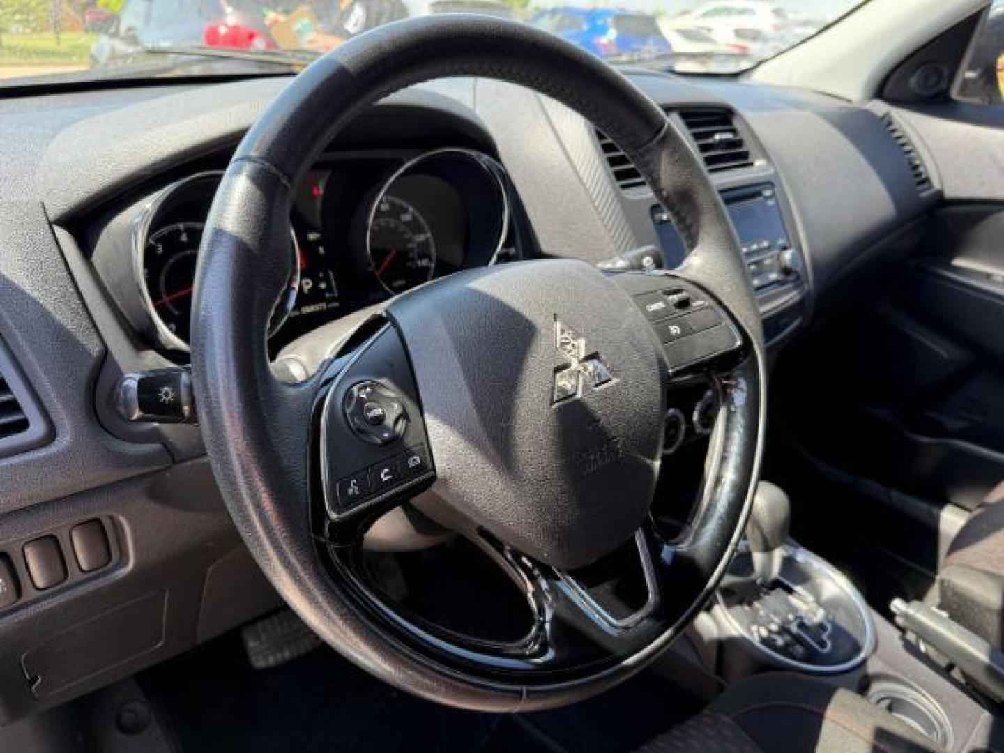 2017 SILVER Mitsubishi Outlander Sport 2.0 ES (JA4AP3AU1HZ) with an 2L I-4 DOHC engine, located at 2715 W Pioneer Pkwy, Arlington, TX, 76013, (817) 265-9009, 32.710262, -97.153236 - Photo#15