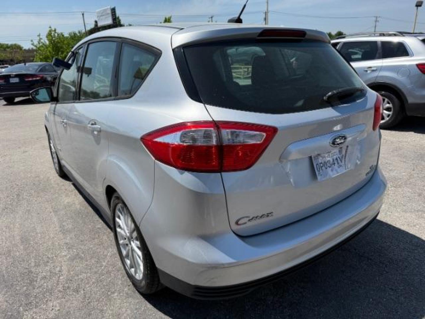 2016 SILVER Ford C-Max Hybrid SE (1FADP5AU1GL) with an 2L I-4 DOHC engine, located at 2715 W Pioneer Pkwy, Arlington, TX, 76013, (817) 265-9009, 32.710262, -97.153236 - Photo#3