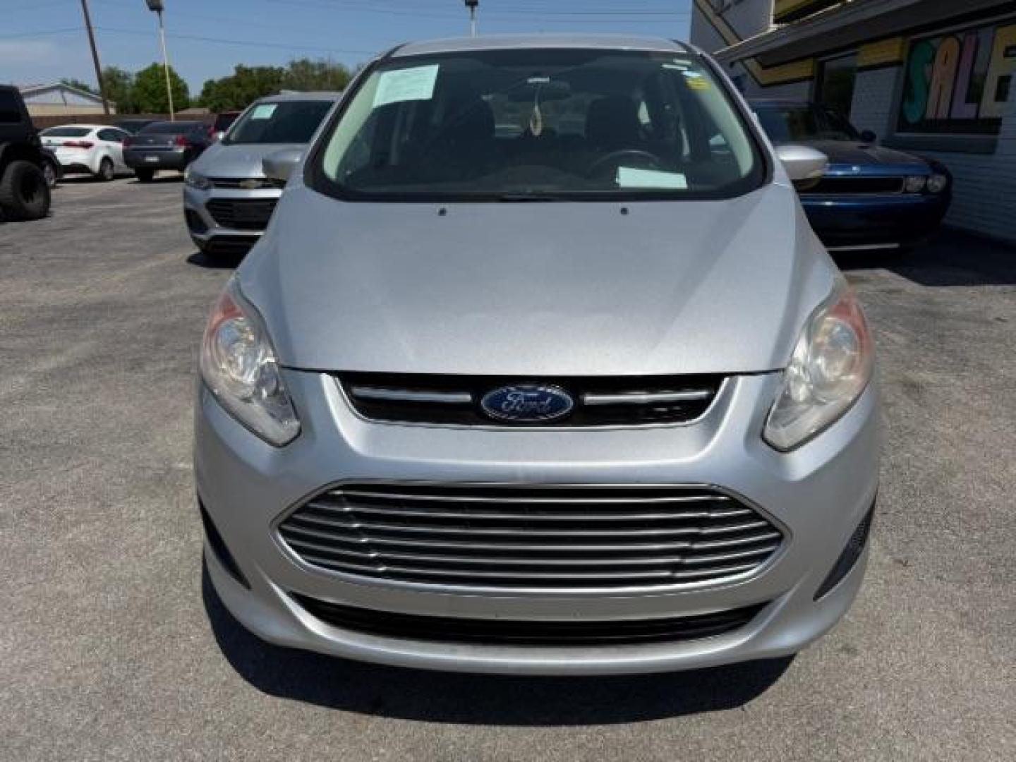 2016 SILVER Ford C-Max Hybrid SE (1FADP5AU1GL) with an 2L I-4 DOHC engine, located at 2715 W Pioneer Pkwy, Arlington, TX, 76013, (817) 265-9009, 32.710262, -97.153236 - Photo#6