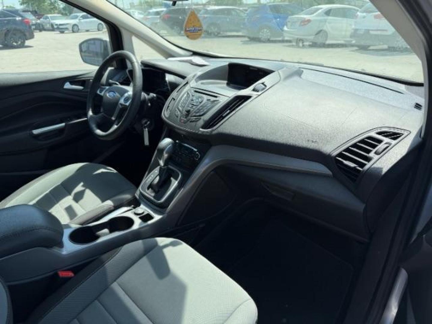 2016 SILVER Ford C-Max Hybrid SE (1FADP5AU1GL) with an 2L I-4 DOHC engine, located at 2715 W Pioneer Pkwy, Arlington, TX, 76013, (817) 265-9009, 32.710262, -97.153236 - Photo#11