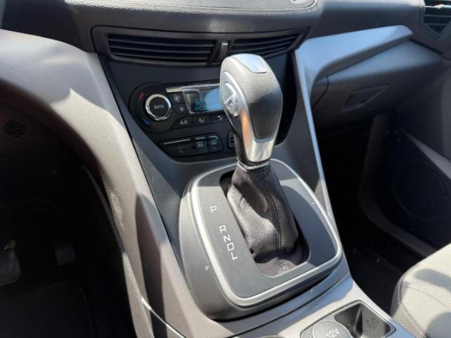 2016 SILVER Ford C-Max Hybrid SE (1FADP5AU1GL) with an 2L I-4 DOHC engine, located at 2715 W Pioneer Pkwy, Arlington, TX, 76013, (817) 265-9009, 32.710262, -97.153236 - Photo#15