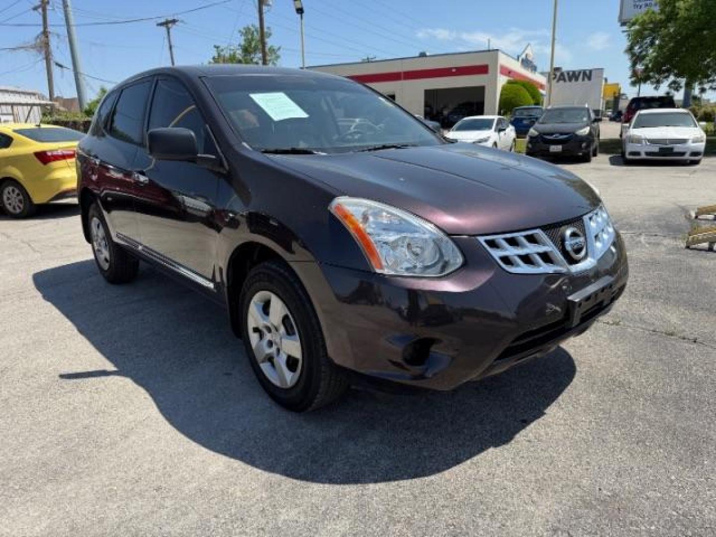 2015 PURPLE Nissan Rogue Select S (JN8AS5MT2FW) with an 2.5L I-4 DOHC engine, located at 2715 W Pioneer Pkwy, Arlington, TX, 76013, (817) 265-9009, 32.710262, -97.153236 - Photo#4