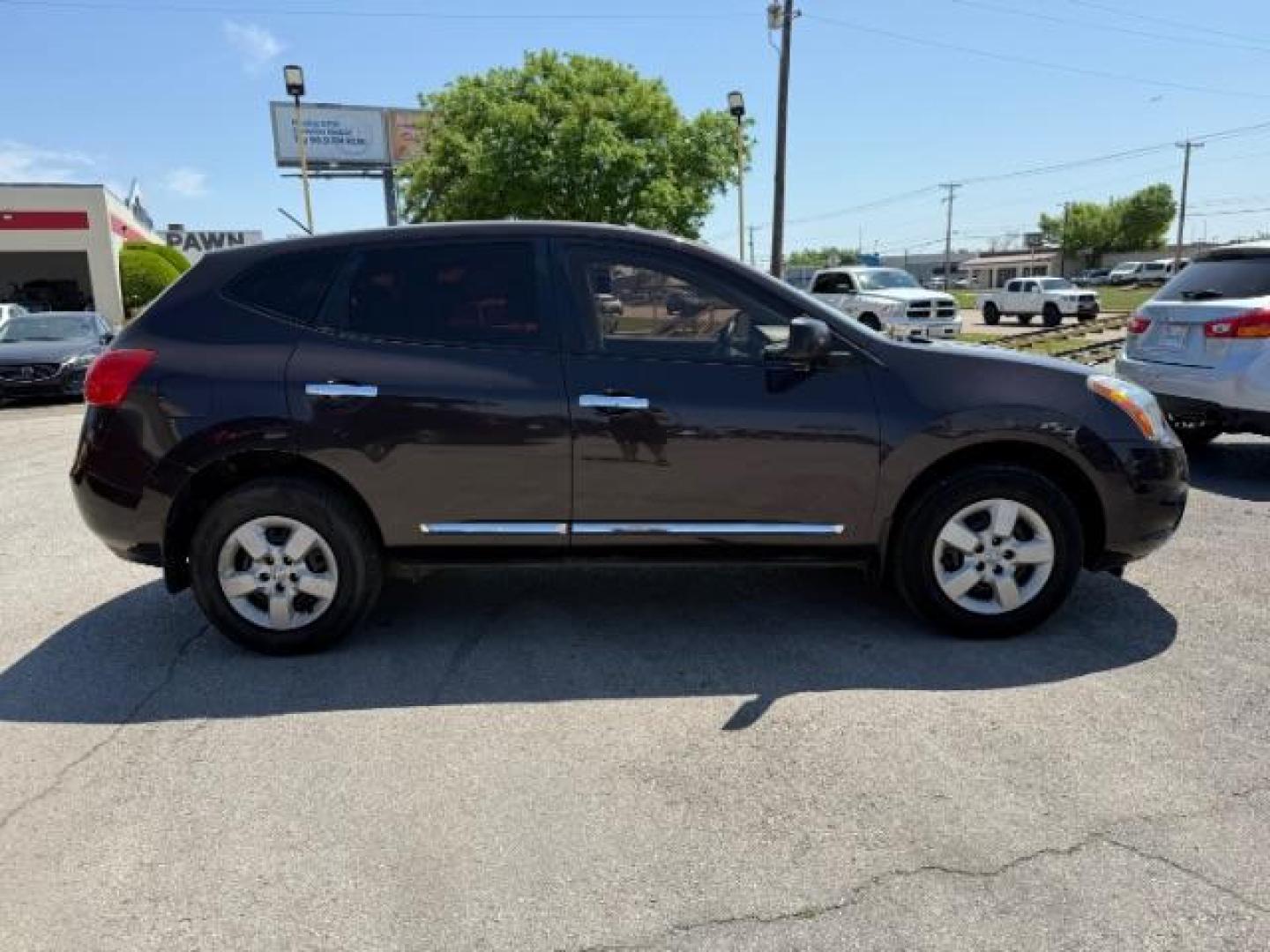 2015 PURPLE Nissan Rogue Select S (JN8AS5MT2FW) with an 2.5L I-4 DOHC engine, located at 2715 W Pioneer Pkwy, Arlington, TX, 76013, (817) 265-9009, 32.710262, -97.153236 - Photo#5