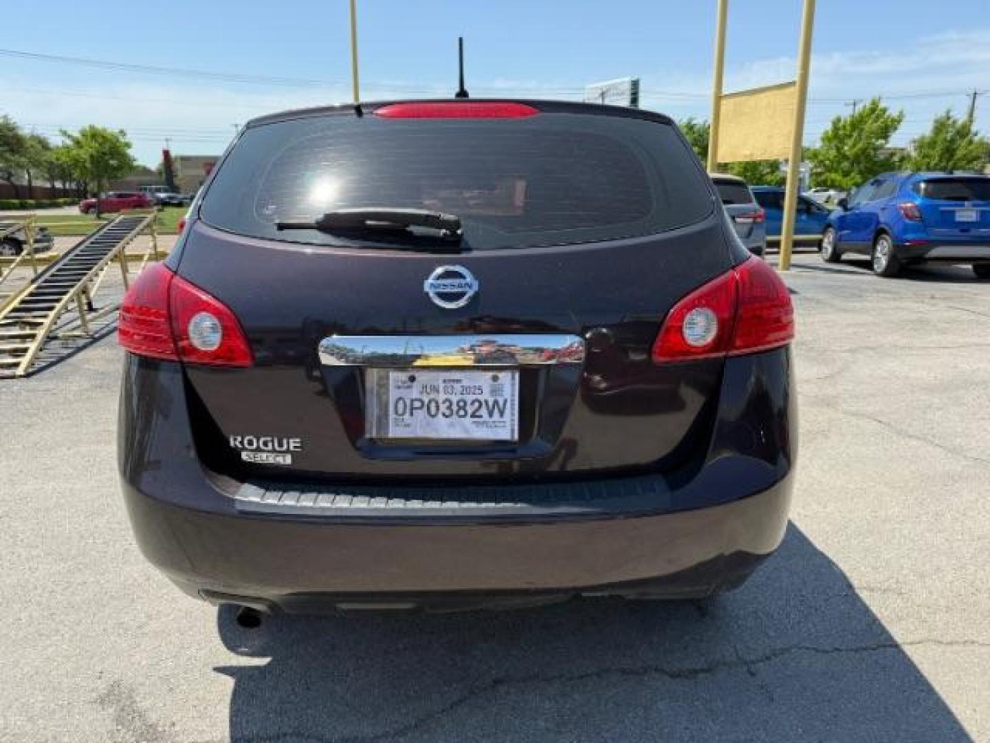 2015 PURPLE Nissan Rogue Select S (JN8AS5MT2FW) with an 2.5L I-4 DOHC engine, located at 2715 W Pioneer Pkwy, Arlington, TX, 76013, (817) 265-9009, 32.710262, -97.153236 - Photo#7
