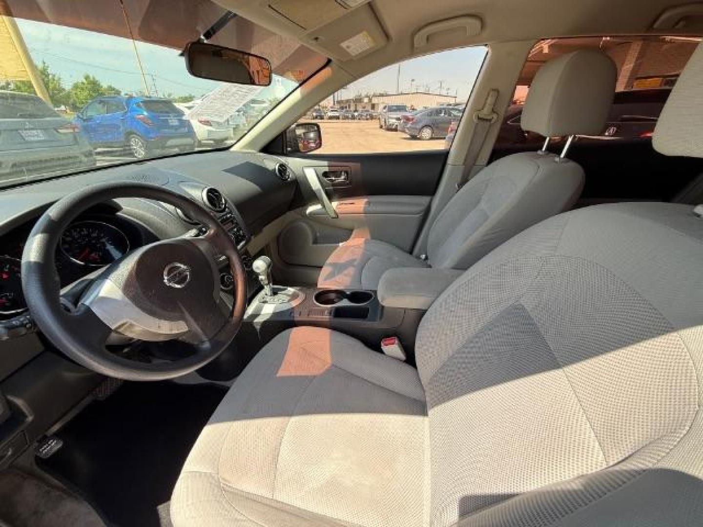 2015 PURPLE Nissan Rogue Select S (JN8AS5MT2FW) with an 2.5L I-4 DOHC engine, located at 2715 W Pioneer Pkwy, Arlington, TX, 76013, (817) 265-9009, 32.710262, -97.153236 - Photo#13