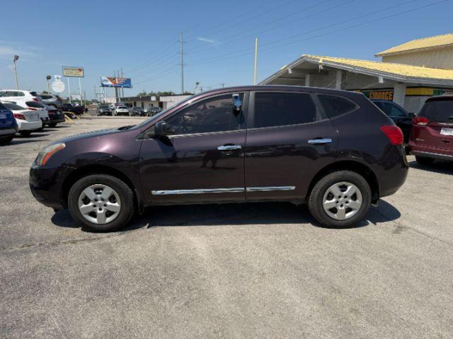 2015 PURPLE Nissan Rogue Select S (JN8AS5MT2FW) with an 2.5L I-4 DOHC engine, located at 2715 W Pioneer Pkwy, Arlington, TX, 76013, (817) 265-9009, 32.710262, -97.153236 - Photo#2