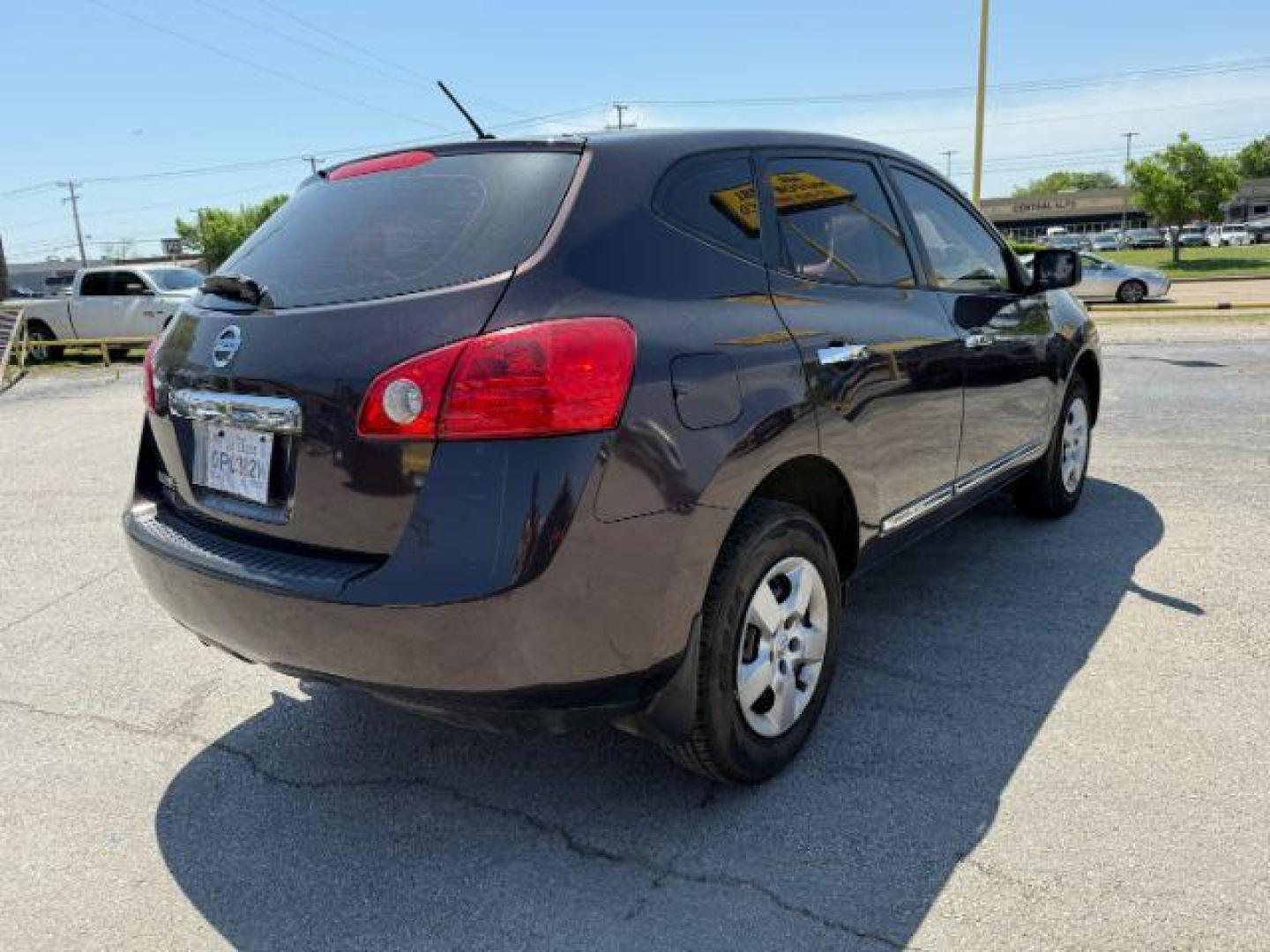 2015 PURPLE Nissan Rogue Select S (JN8AS5MT2FW) with an 2.5L I-4 DOHC engine, located at 2715 W Pioneer Pkwy, Arlington, TX, 76013, (817) 265-9009, 32.710262, -97.153236 - Photo#7