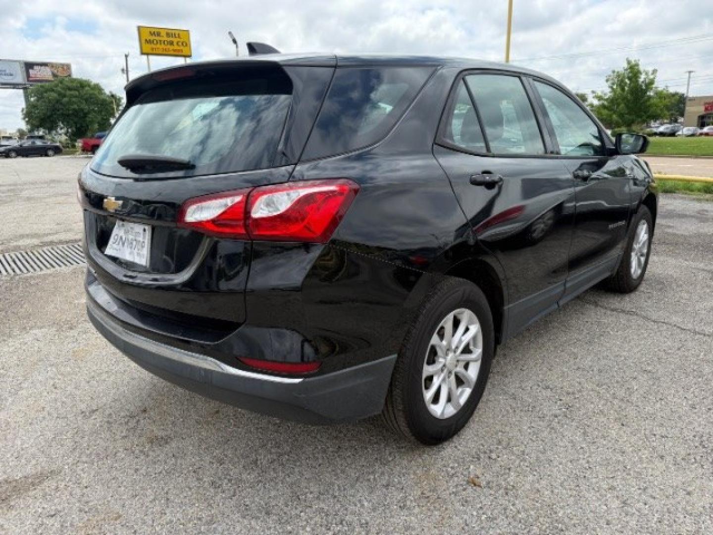 2018 BLACK Chevrolet Equinox LS 2WD (3GNAXHEV3JL) with an 1.5L L4 DOHC 16V TUR engine, 6-Speed Automatic transmission, located at 2715 W Pioneer Pkwy, Arlington, TX, 76013, (817) 265-9009, 32.710262, -97.153236- Photo#5