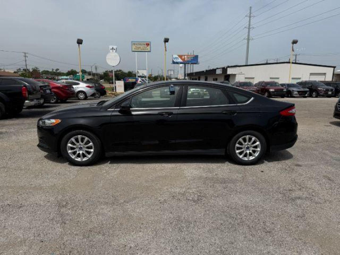 2015 BLACK Ford Fusion S (3FA6P0G78FR) with an Duratec 2.5L I-4 DOHC engine, located at 2715 W Pioneer Pkwy, Arlington, TX, 76013, (817) 265-9009, 32.710262, -97.153236 - Photo#2