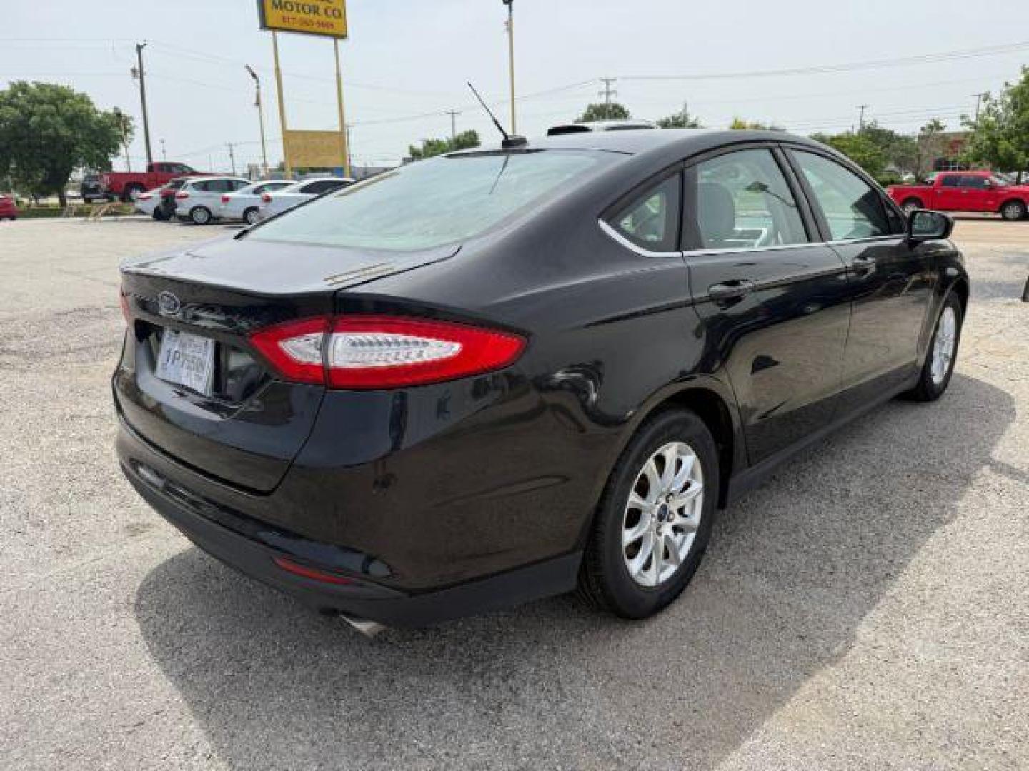 2015 BLACK Ford Fusion S (3FA6P0G78FR) with an Duratec 2.5L I-4 DOHC engine, located at 2715 W Pioneer Pkwy, Arlington, TX, 76013, (817) 265-9009, 32.710262, -97.153236 - Photo#7