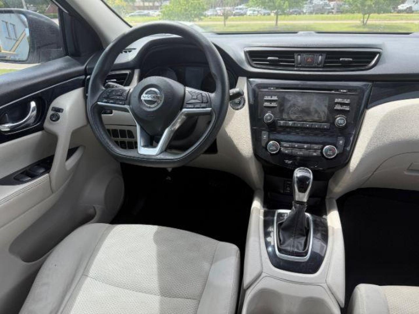 2018 WHITE Nissan Rogue Sport SV (JN1BJ1CR7JW) with an 2L I-4 gasoline direct injection engine, located at 2715 W Pioneer Pkwy, Arlington, TX, 76013, (817) 265-9009, 32.710262, -97.153236 - Photo#13
