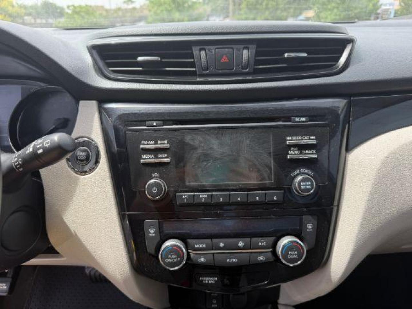 2018 WHITE Nissan Rogue Sport SV (JN1BJ1CR7JW) with an 2L I-4 gasoline direct injection engine, located at 2715 W Pioneer Pkwy, Arlington, TX, 76013, (817) 265-9009, 32.710262, -97.153236 - Photo#17