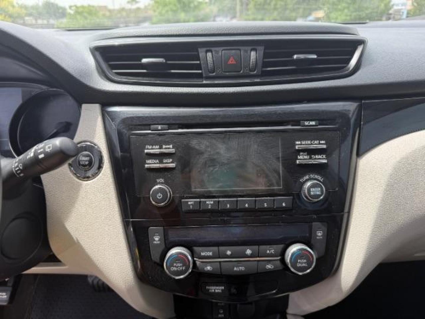 2018 WHITE Nissan Rogue Sport SV (JN1BJ1CR7JW) with an 2L I-4 gasoline dire engine, located at 2715 W Pioneer Pkwy, Arlington, TX, 76013, (817) 265-9009, 32.710262, -97.153236 - Photo#12