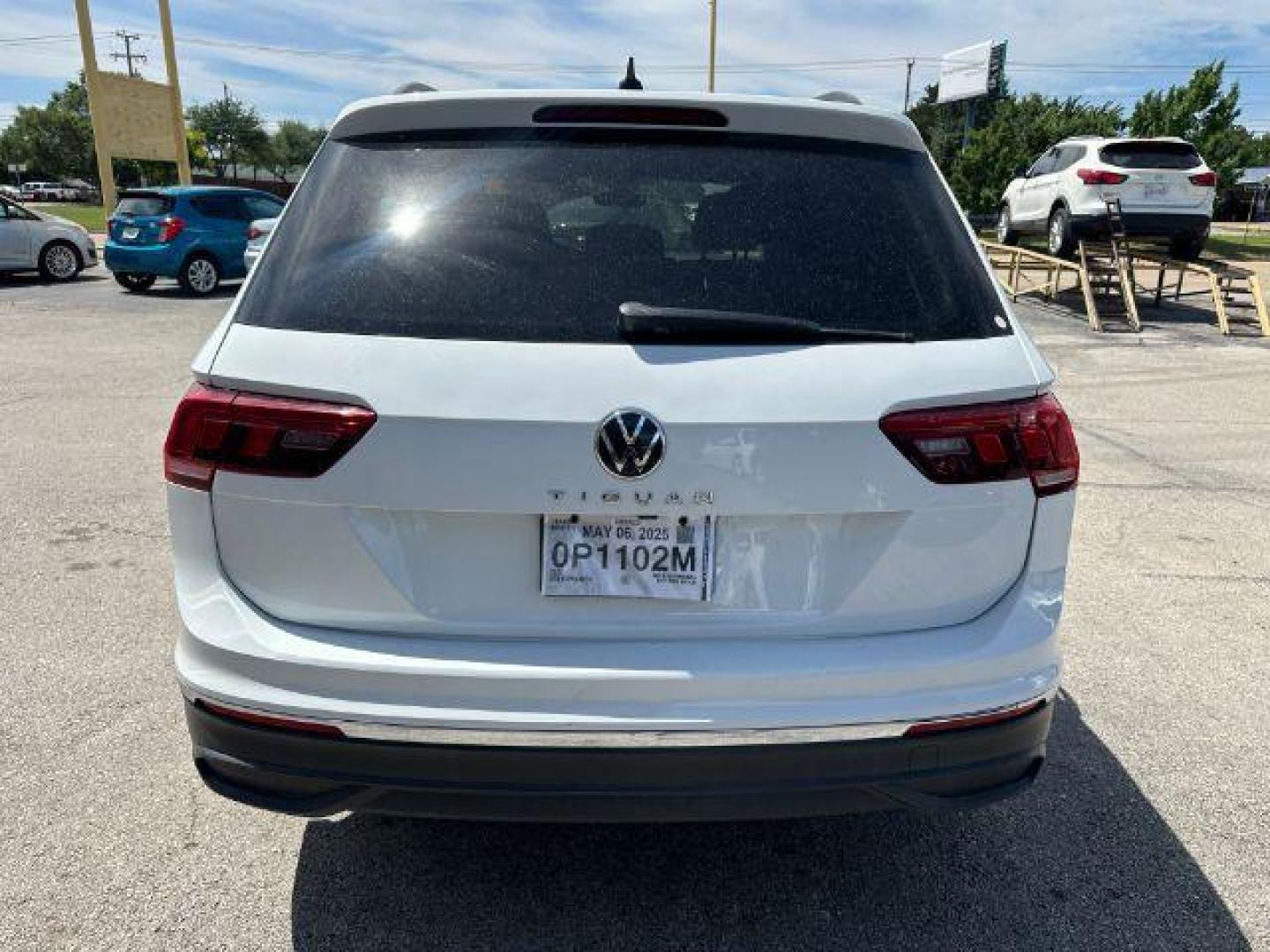 2022 WHITE Volkswagen Tiguan 2.0T S (3VV1B7AX5NM) with an 2L I-4 gasoline direct injection engine, located at 2715 W Pioneer Pkwy, Arlington, TX, 76013, (817) 265-9009, 32.710262, -97.153236 - Photo#8