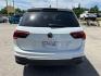 2022 WHITE Volkswagen Tiguan 2.0T S (3VV1B7AX5NM) with an 2L I-4 gasoline direct injection engine, located at 2715 W Pioneer Pkwy, Arlington, TX, 76013, (817) 265-9009, 32.710262, -97.153236 - Photo#8