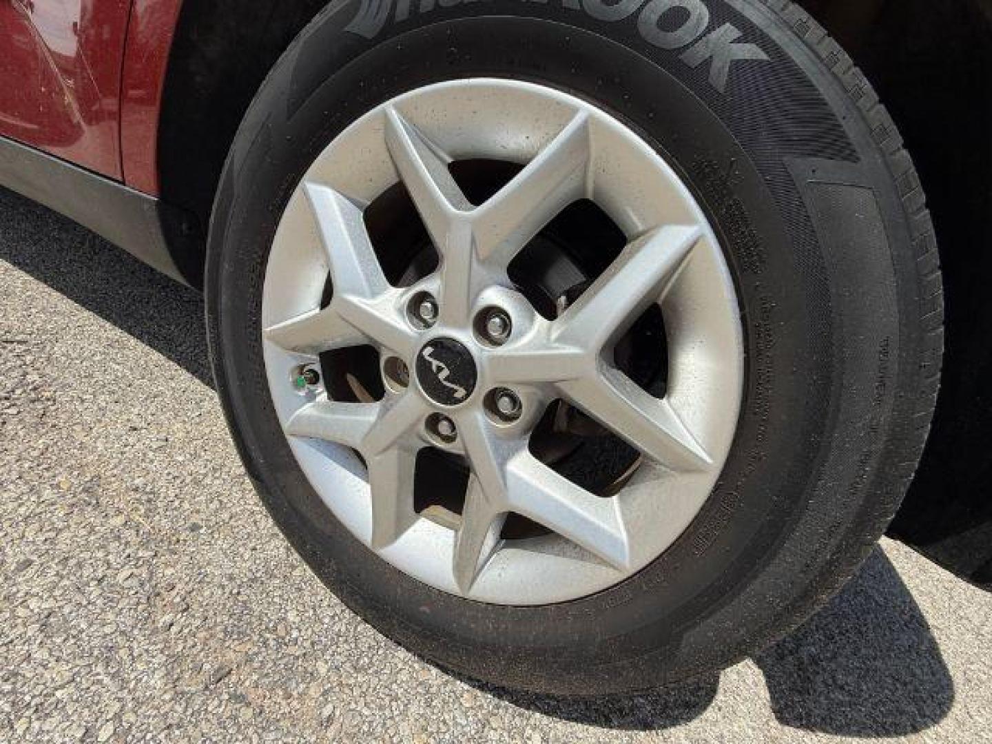 2021 ORANGE Kia Soul LX (KNDJ23AU8M7) with an 2L I-4 DOHC engine, located at 2715 W Pioneer Pkwy, Arlington, TX, 76013, (817) 265-9009, 32.710262, -97.153236 - Photo#10