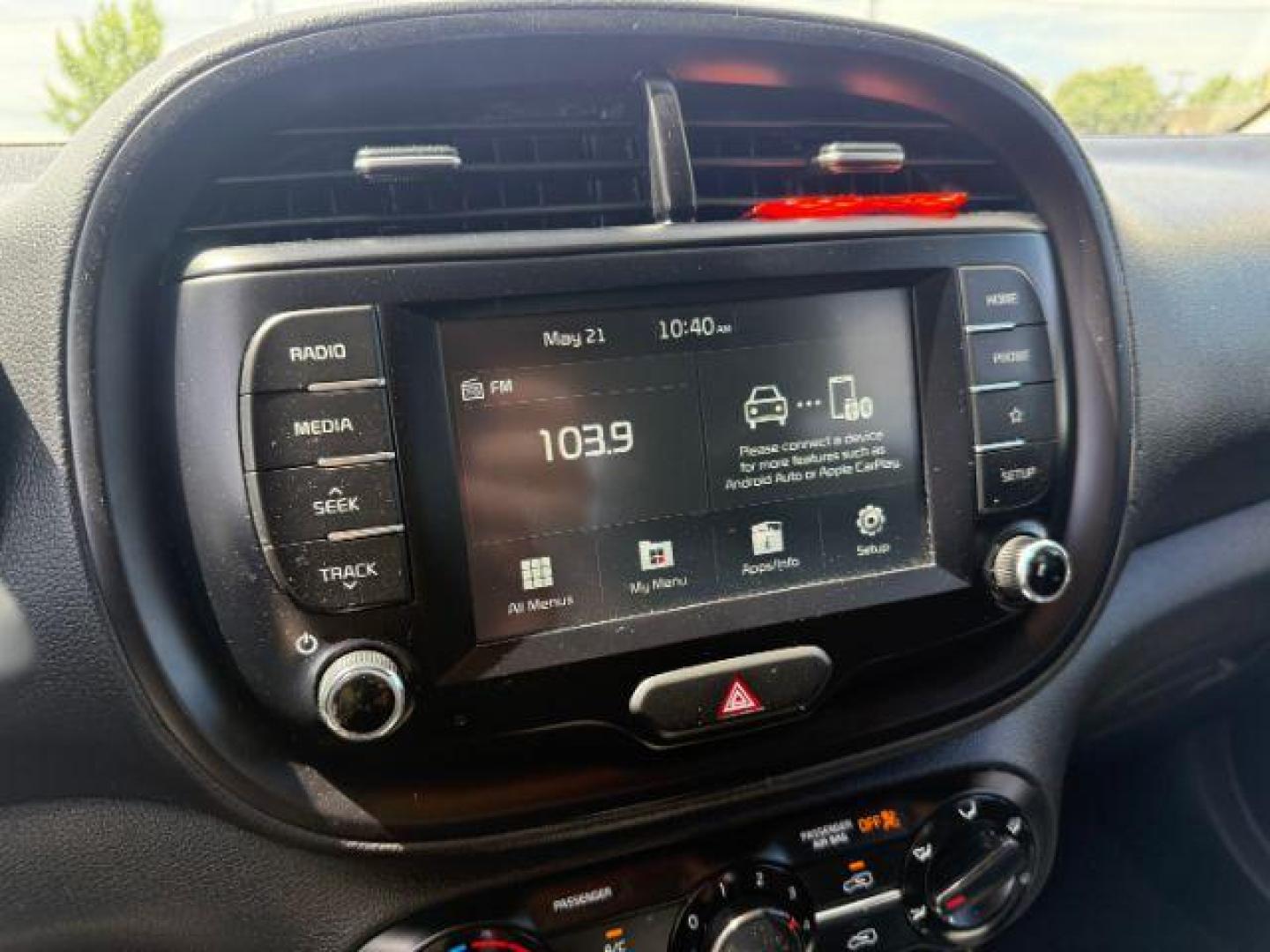 2021 ORANGE Kia Soul LX (KNDJ23AU8M7) with an 2L I-4 DOHC engine, located at 2715 W Pioneer Pkwy, Arlington, TX, 76013, (817) 265-9009, 32.710262, -97.153236 - Photo#17