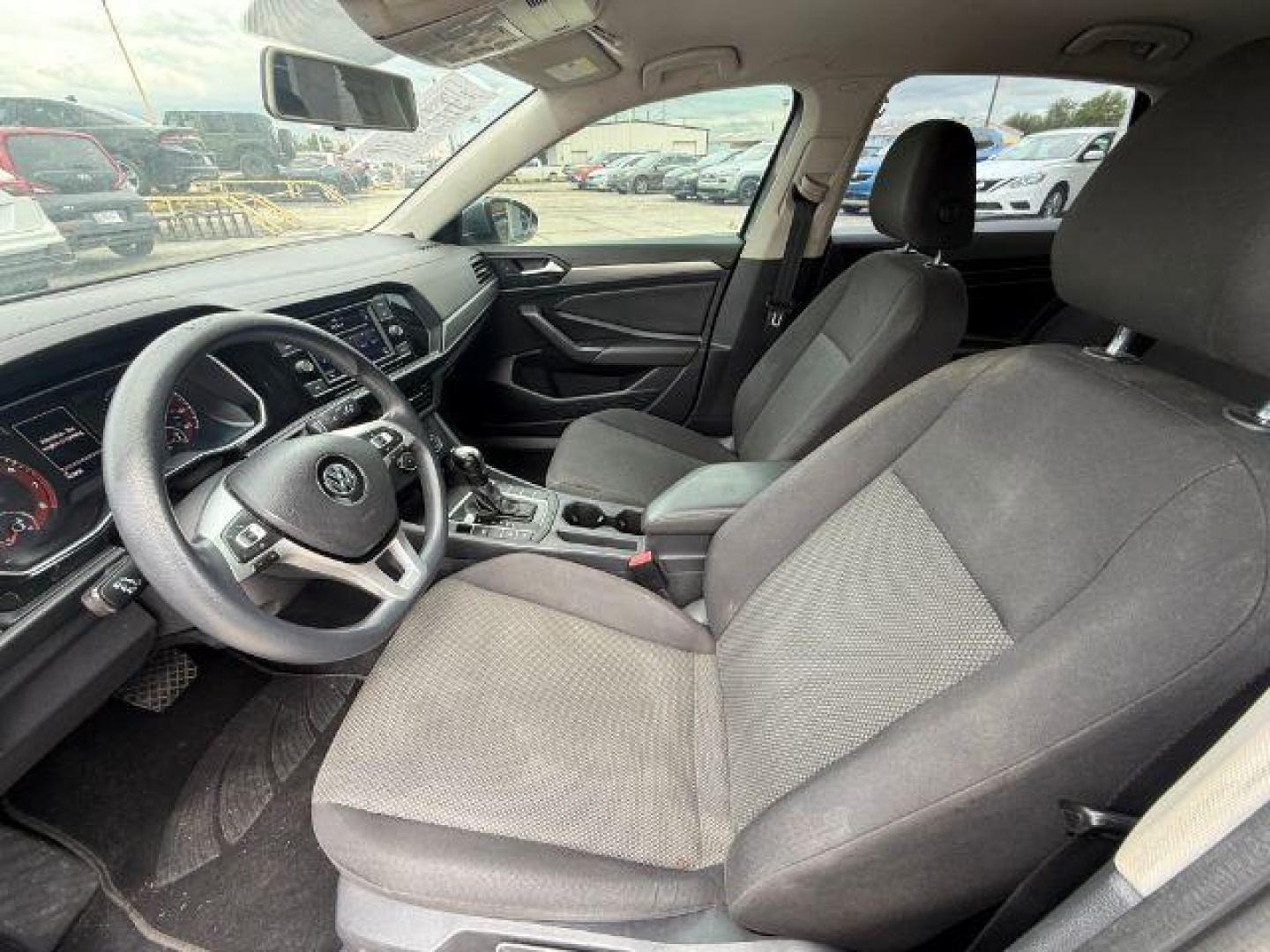 2019 GRAY Volkswagen Jetta 1.4T S | 1.4T SE | 1.4T R-Line (3VWCB7BU5KM) with an 1.4L I-4 gasoline direct injection engine, located at 2715 W Pioneer Pkwy, Arlington, TX, 76013, (817) 265-9009, 32.710262, -97.153236 - Photo#14