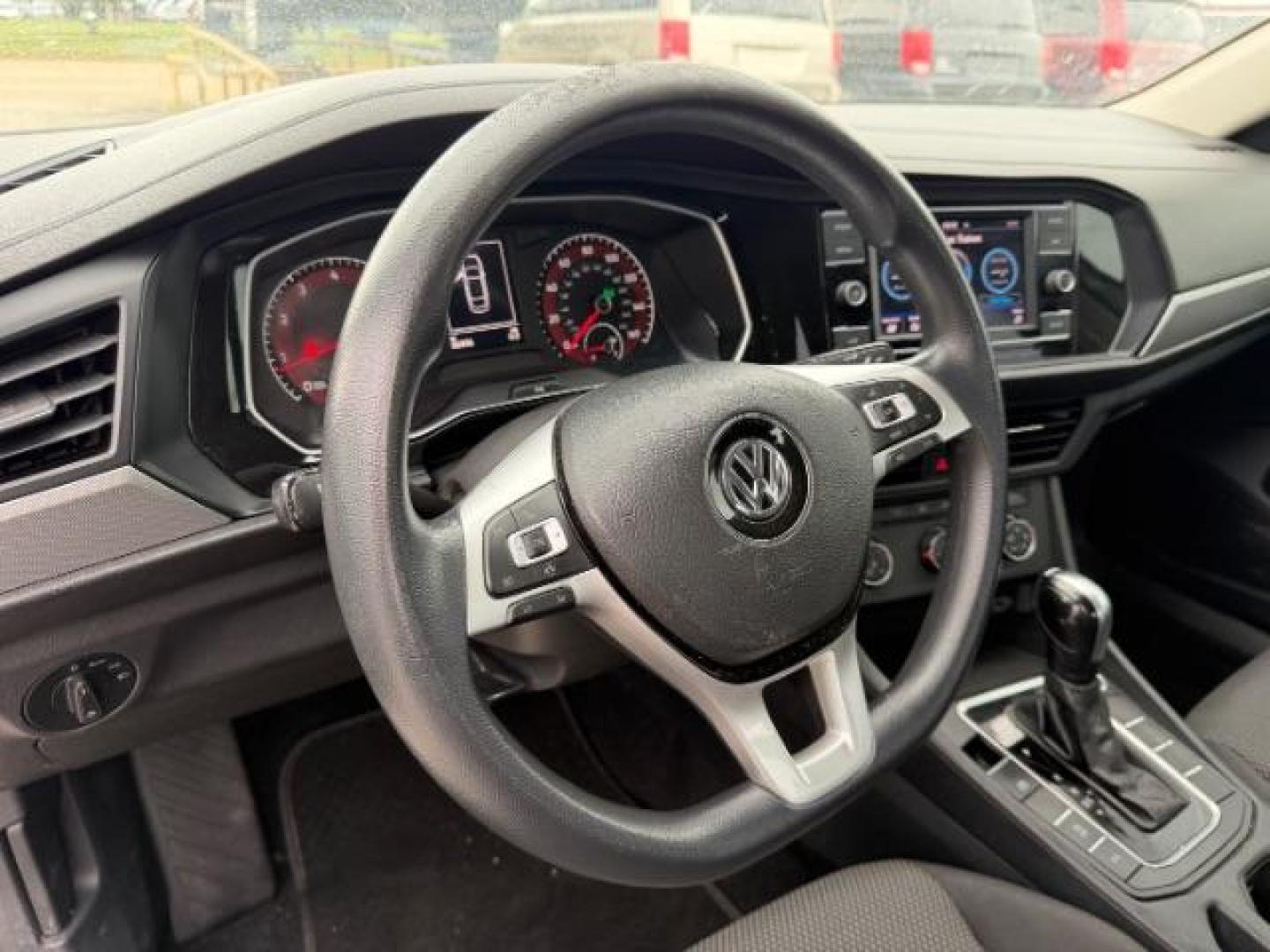 2019 GRAY Volkswagen Jetta 1.4T S | 1.4T SE | 1 (3VWCB7BU5KM) with an 1.4L I-4 gasoline di engine, located at 2715 W Pioneer Pkwy, Arlington, TX, 76013, (817) 265-9009, 32.710262, -97.153236 - Photo#15