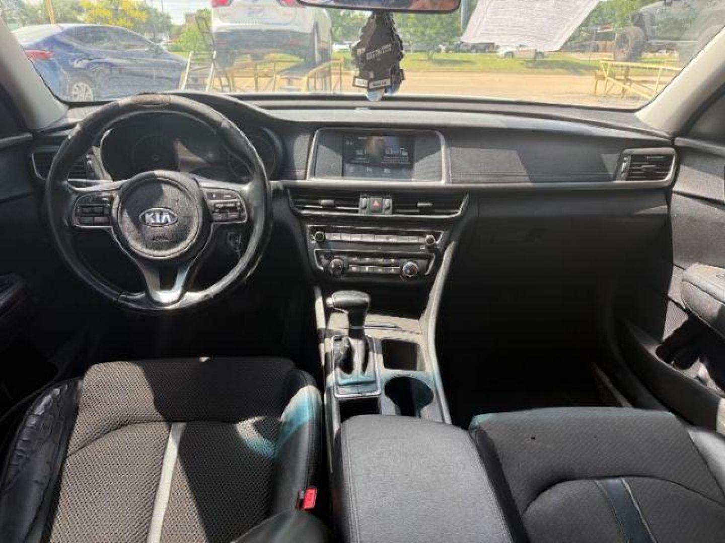2018 WHITE Kia Optima LX (5XXGT4L38JG) with an 2.4L L4 DOHC 16V engine, 6-Speed Automatic transmission, located at 2715 W Pioneer Pkwy, Arlington, TX, 76013, (817) 265-9009, 32.710262, -97.153236 - Photo#12