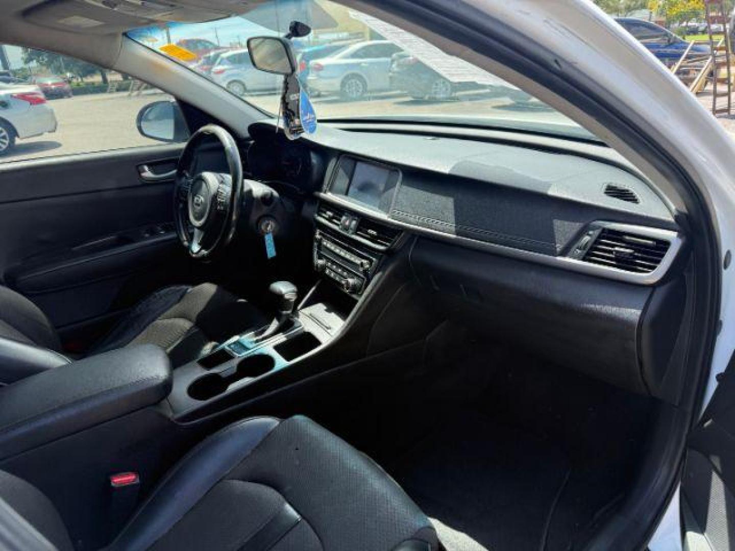2018 WHITE Kia Optima LX (5XXGT4L38JG) with an 2.4L L4 DOHC 16V engine, 6-Speed Automatic transmission, located at 2715 W Pioneer Pkwy, Arlington, TX, 76013, (817) 265-9009, 32.710262, -97.153236 - Photo#14