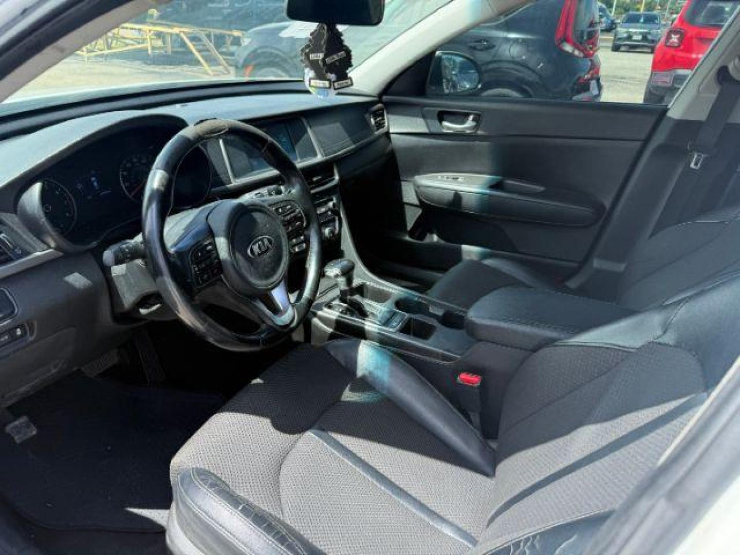 2018 WHITE Kia Optima LX (5XXGT4L38JG) with an 2.4L L4 DOHC 16V engine, 6-Speed Automatic transmission, located at 2715 W Pioneer Pkwy, Arlington, TX, 76013, (817) 265-9009, 32.710262, -97.153236 - Photo#15