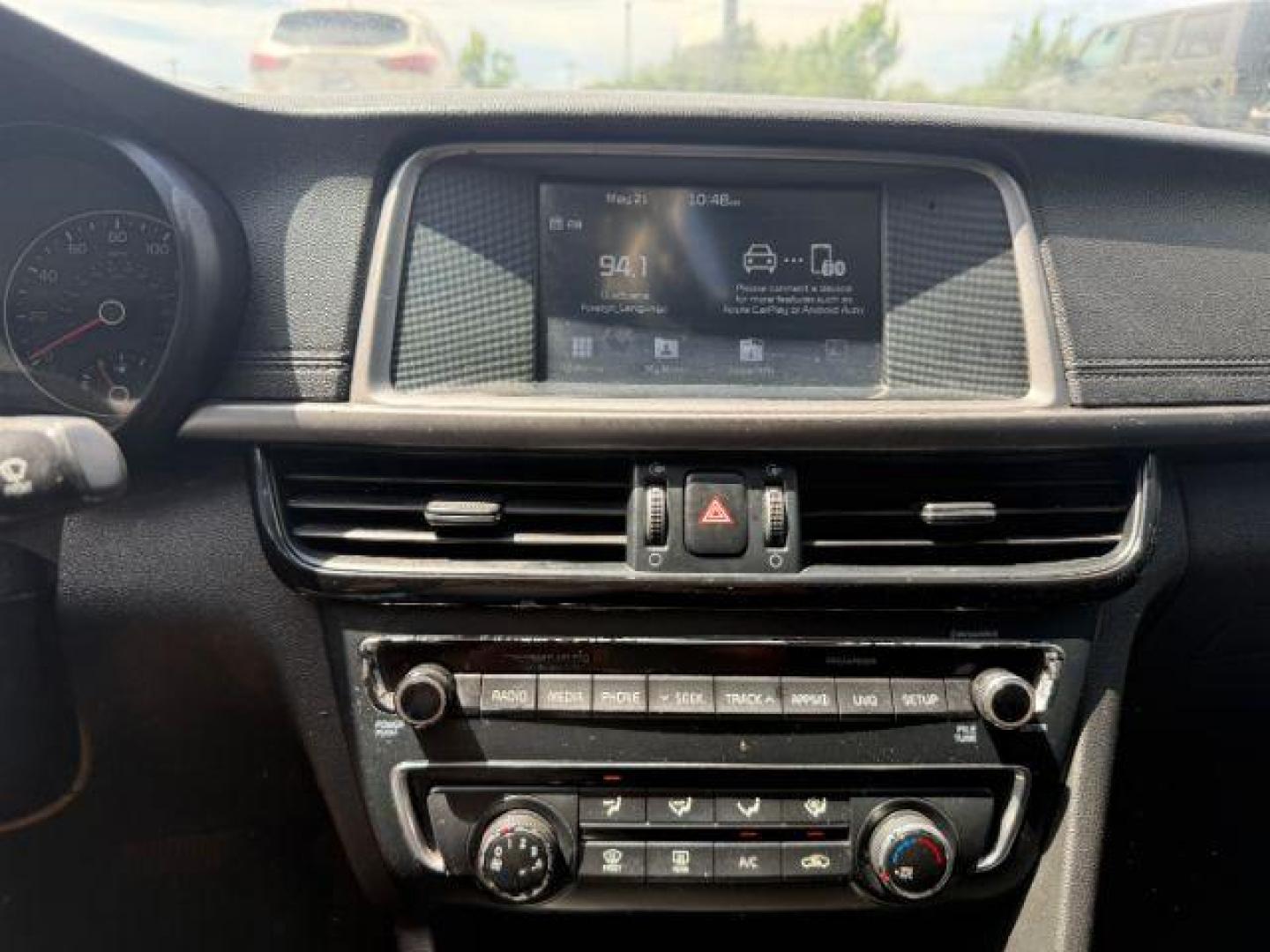 2018 WHITE Kia Optima LX (5XXGT4L38JG) with an 2.4L L4 DOHC 16V engine, 6-Speed Automatic transmission, located at 2715 W Pioneer Pkwy, Arlington, TX, 76013, (817) 265-9009, 32.710262, -97.153236 - Photo#17