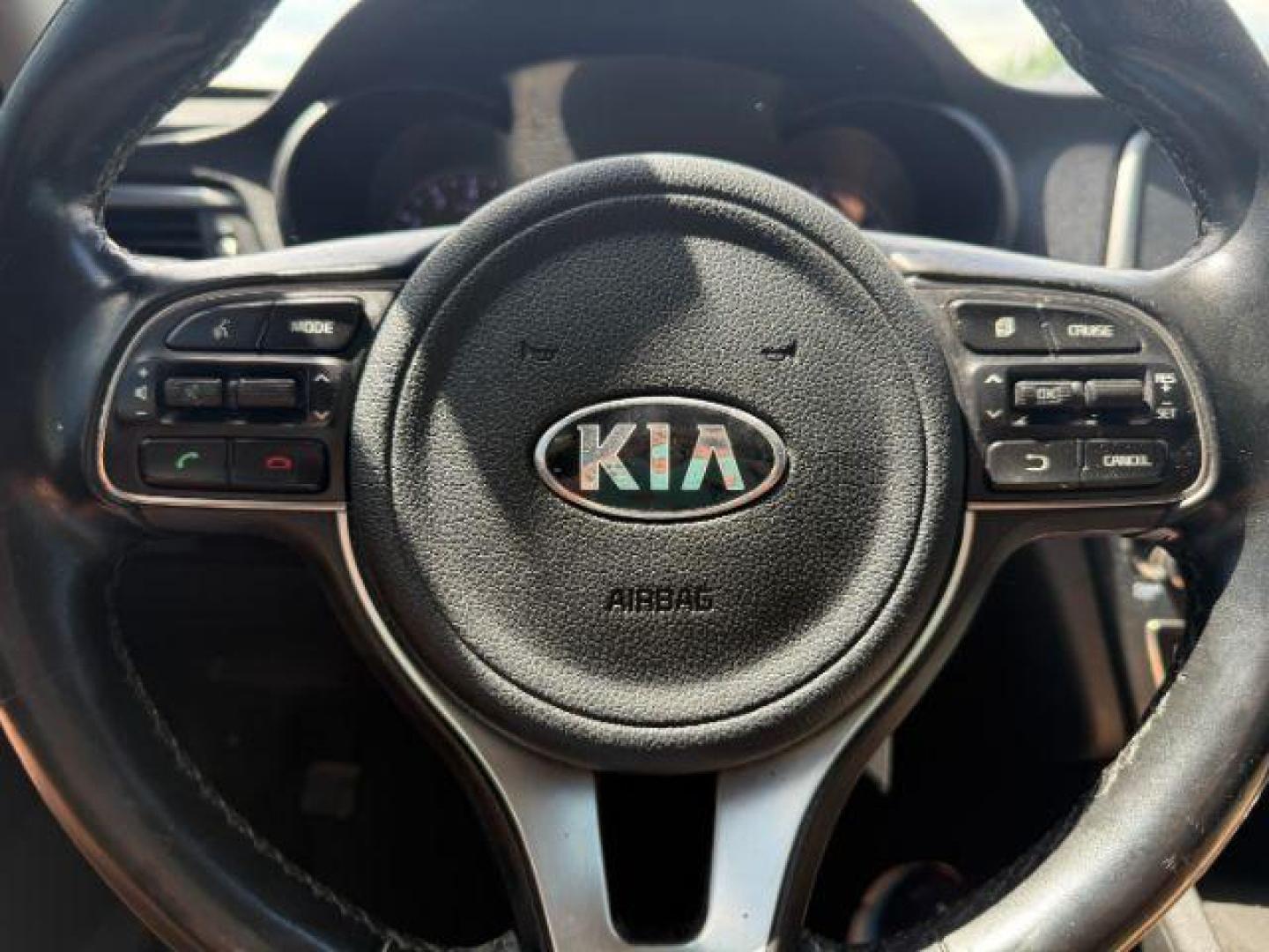 2018 WHITE Kia Optima LX (5XXGT4L38JG) with an 2.4L L4 DOHC 16V engine, 6-Speed Automatic transmission, located at 2715 W Pioneer Pkwy, Arlington, TX, 76013, (817) 265-9009, 32.710262, -97.153236 - Photo#18