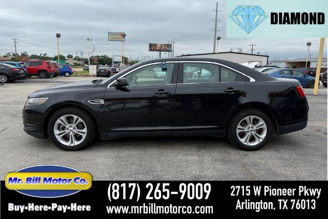 photo of 2015 Ford Taurus SEL