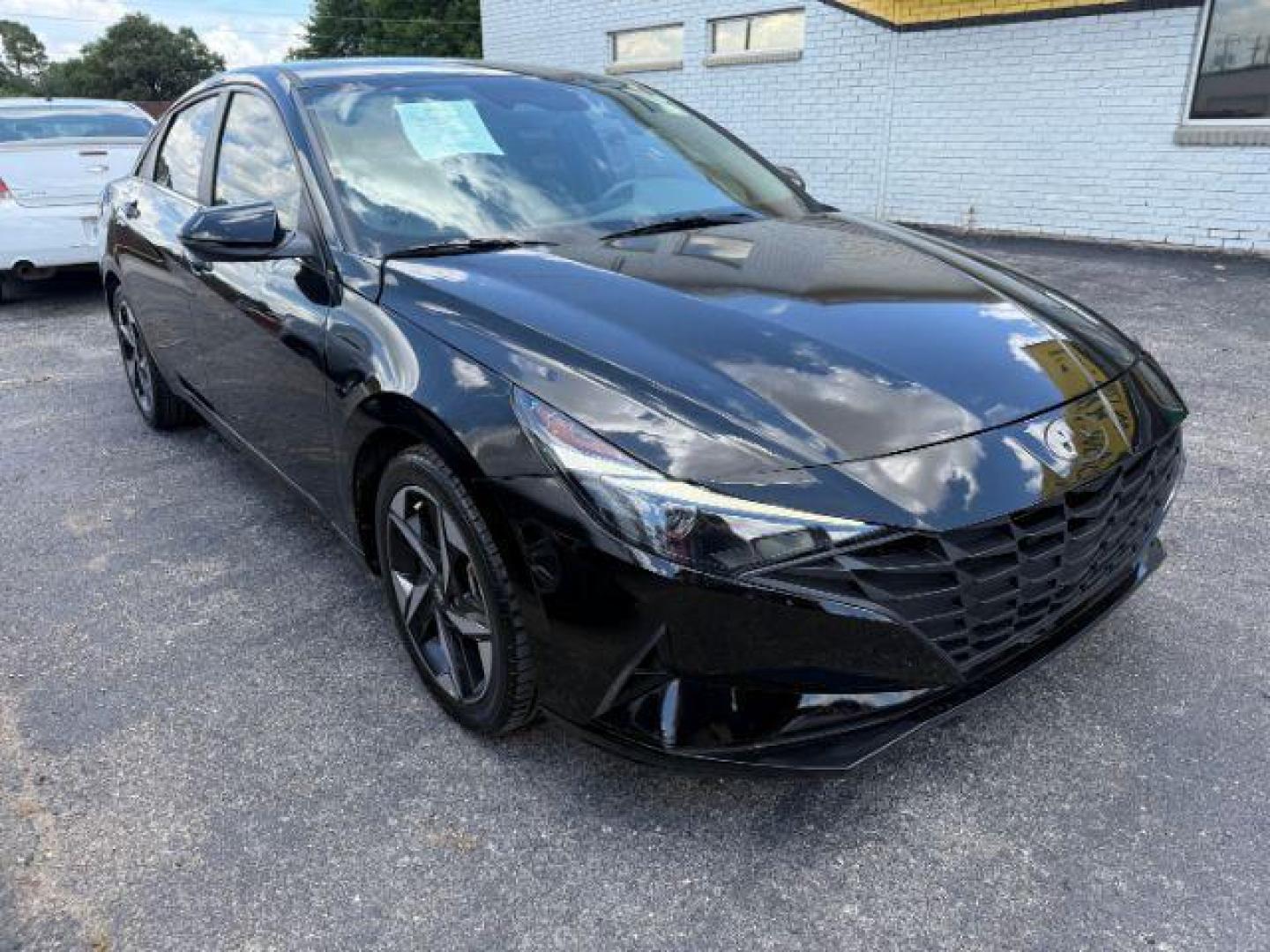 2021 BLACK HYUNDAI ELANTRA ULTIMATE (KMHLN4AG9MU) , located at 2715 W Pioneer Pkwy, Arlington, TX, 76013, (817) 265-9009, 32.710262, -97.153236 - Photo#5
