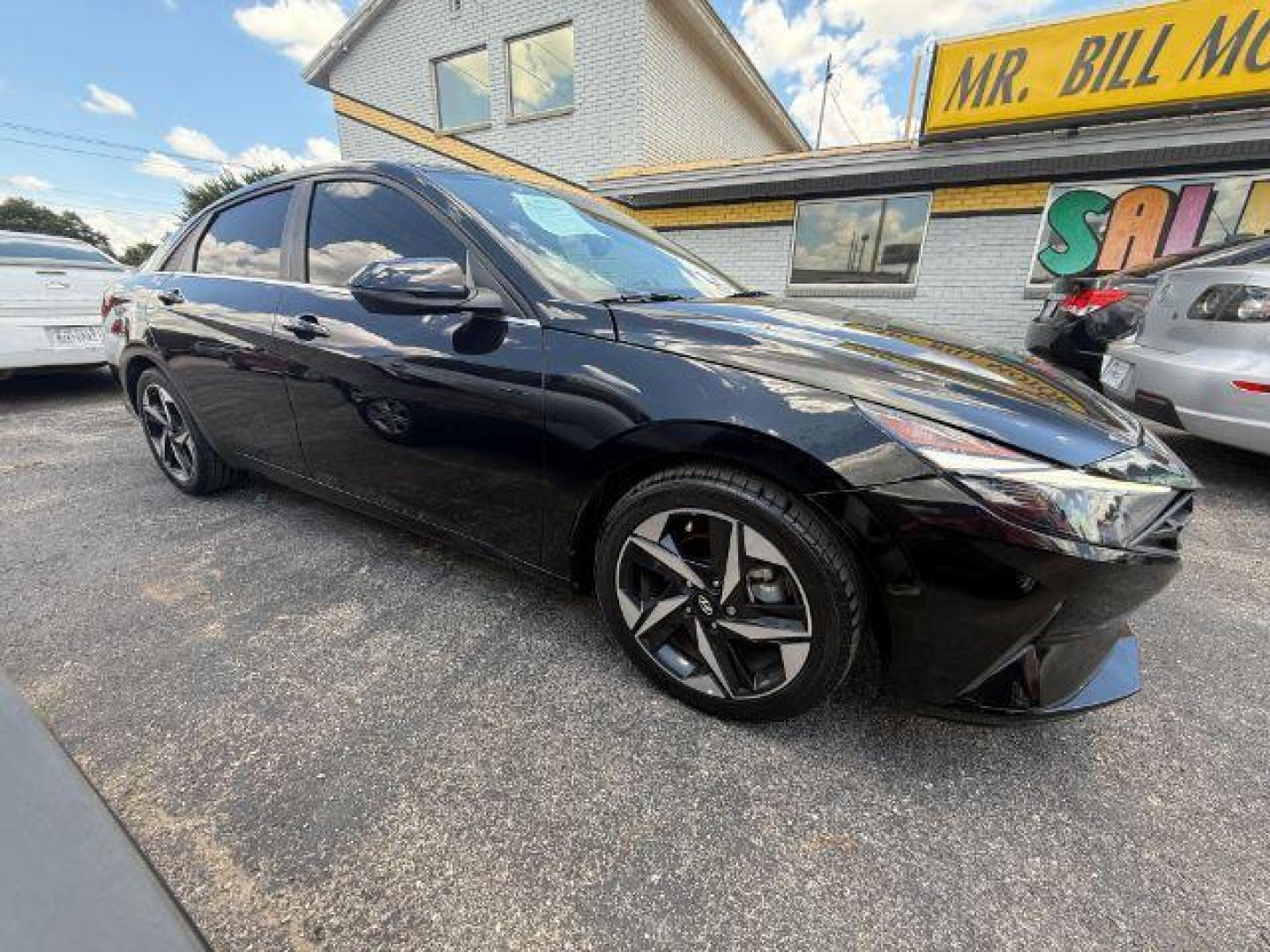 2021 BLACK HYUNDAI ELANTRA ULTIMATE (KMHLN4AG9MU) , located at 2715 W Pioneer Pkwy, Arlington, TX, 76013, (817) 265-9009, 32.710262, -97.153236 - Photo#6