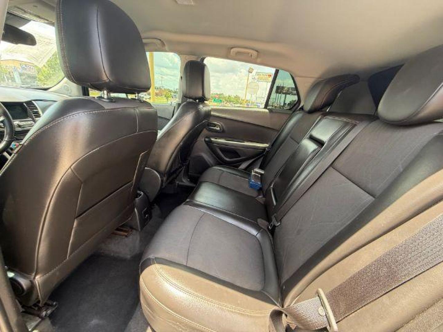 2018 GRAY Chevrolet Trax LT (3GNCJLSB5JL) with an ECOTEC 1.4L I-4 DOHC engine, located at 2715 W Pioneer Pkwy, Arlington, TX, 76013, (817) 265-9009, 32.710262, -97.153236 - Photo#9
