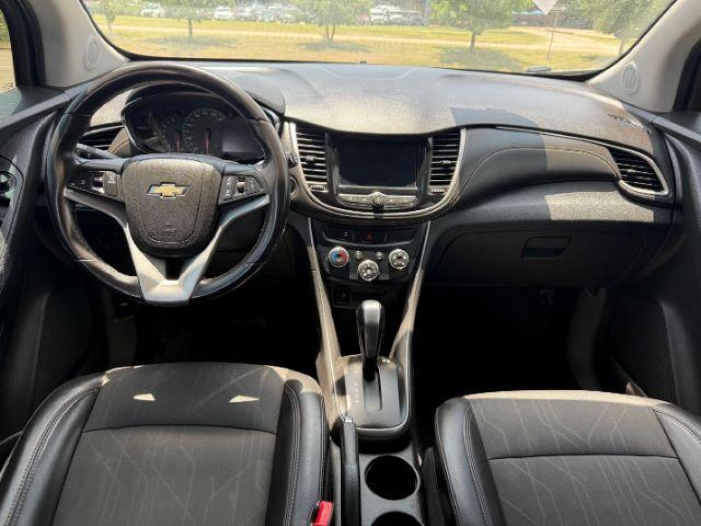 2018 GRAY Chevrolet Trax LT (3GNCJLSB5JL) with an ECOTEC 1.4L I-4 DOHC engine, located at 2715 W Pioneer Pkwy, Arlington, TX, 76013, (817) 265-9009, 32.710262, -97.153236 - Photo#11